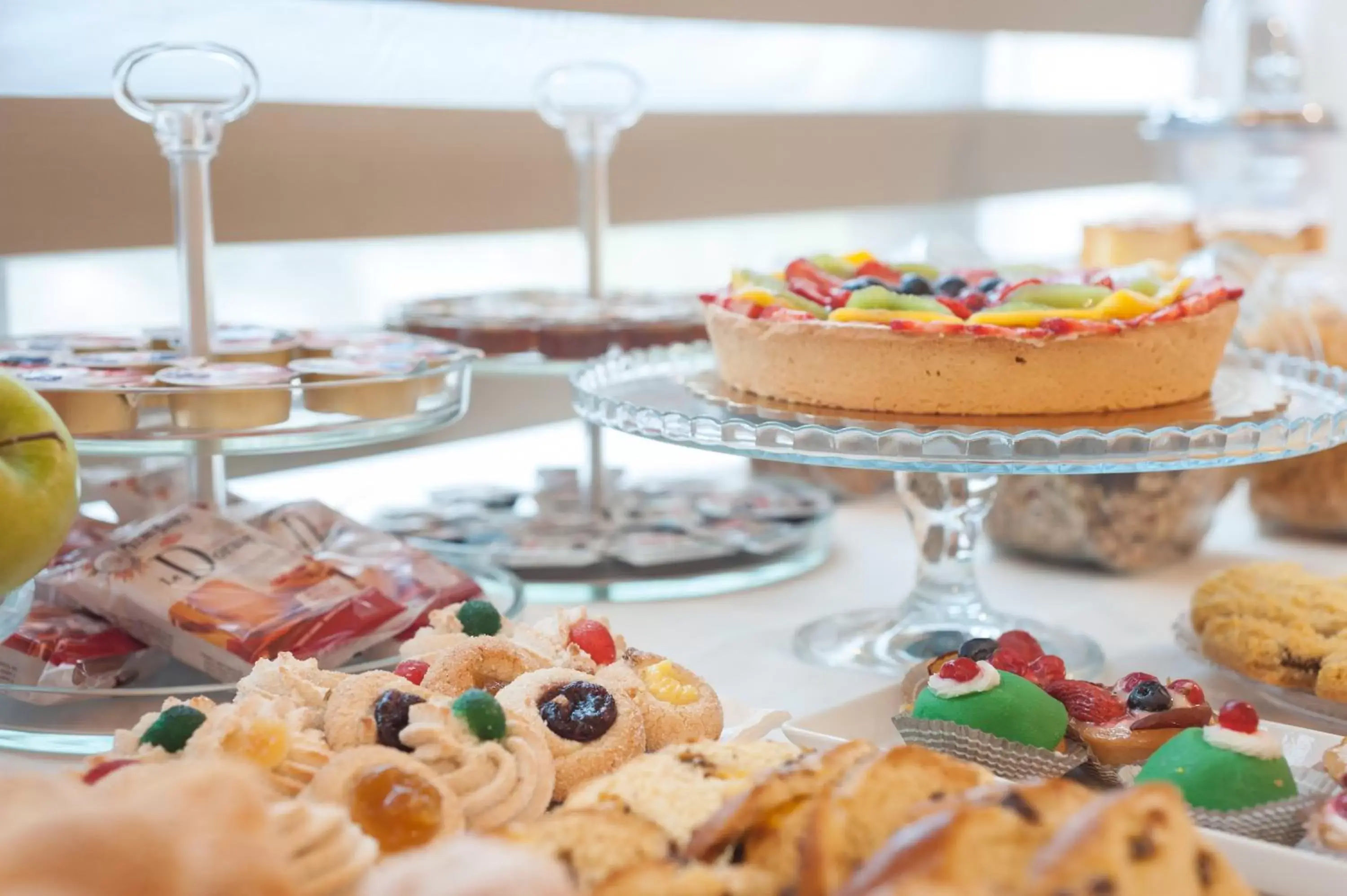 Breakfast, Food in Hotel L'Arcangelo - Boutique Hotel