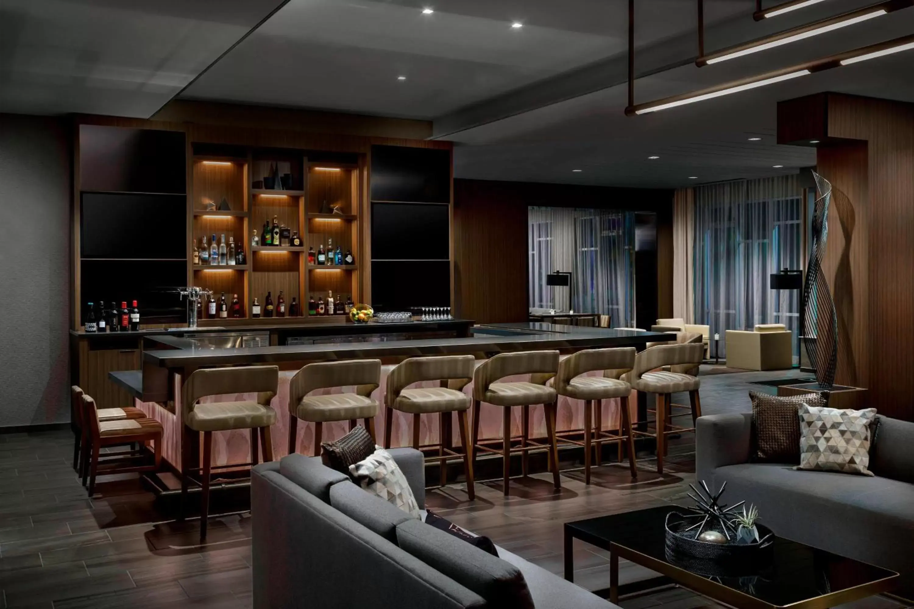 Lounge or bar in AC Hotel by Marriott Chapel Hill Downtown