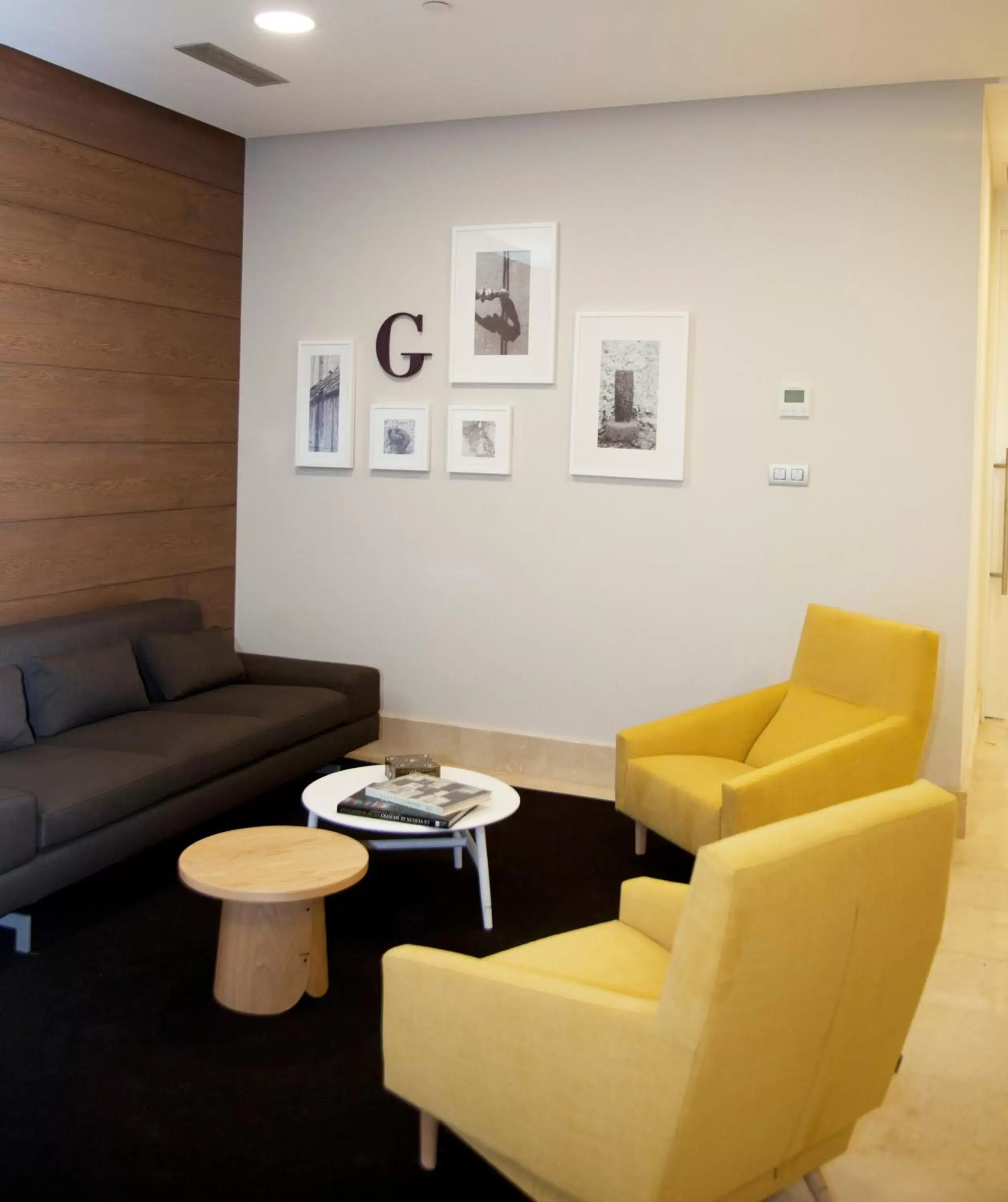 Lobby or reception, Seating Area in Hotel Gelmírez