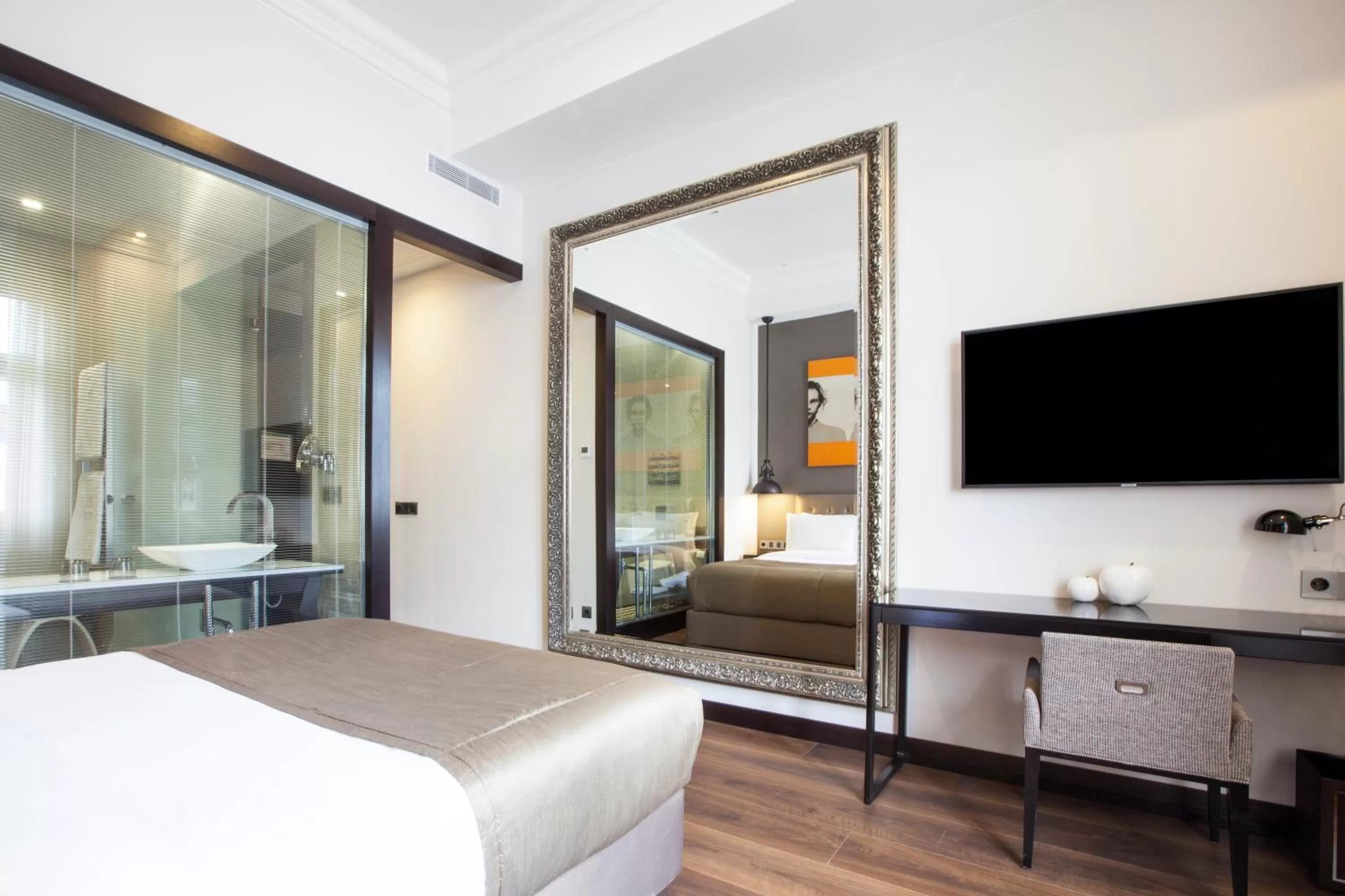 Bedroom, Bed in Quentin XL Potsdamer Platz