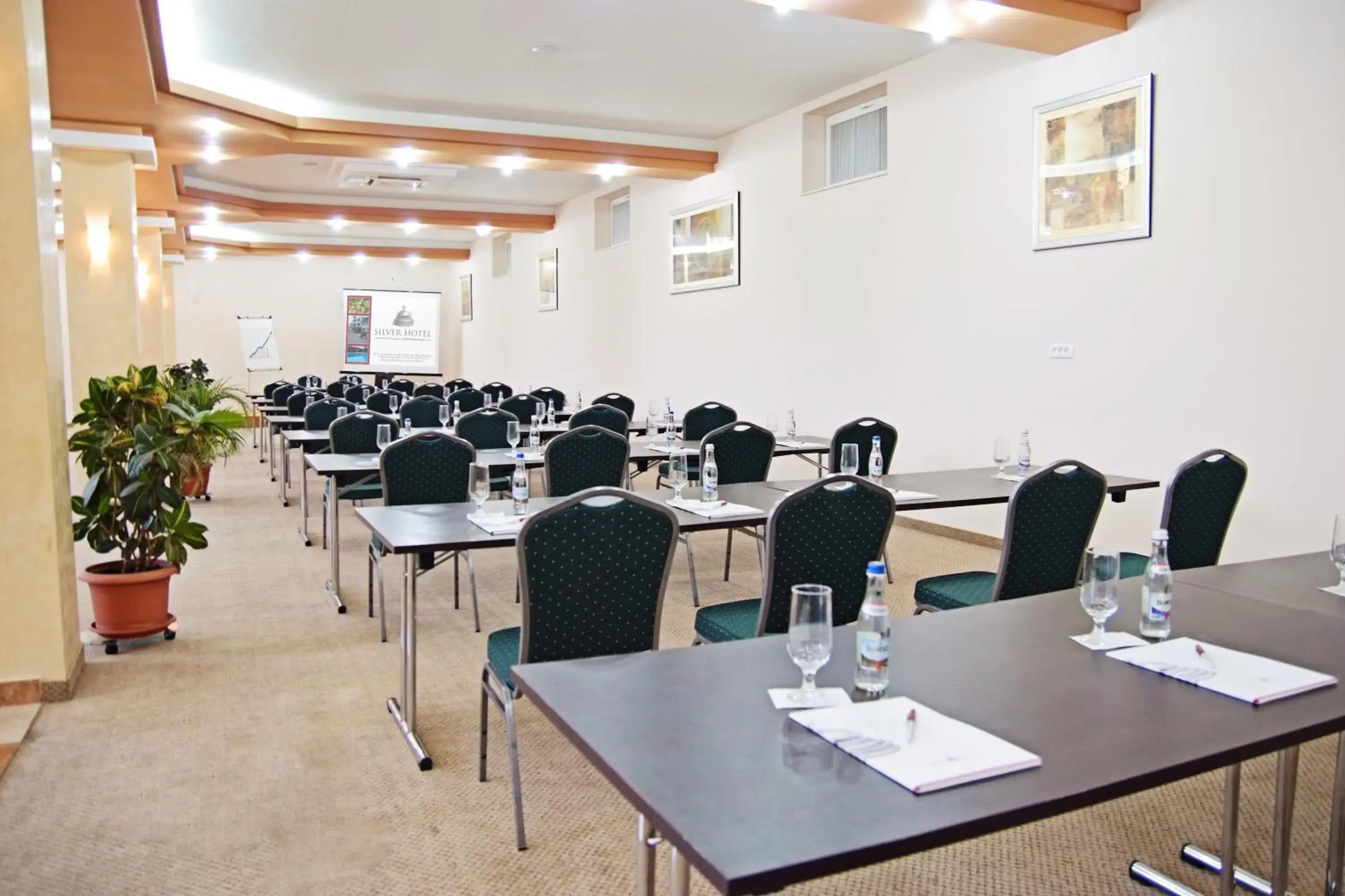 Business facilities, Business Area/Conference Room in Silver Residence