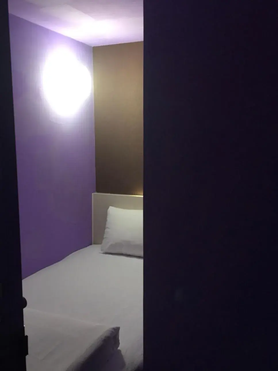 Bed in Single Inn Taipei