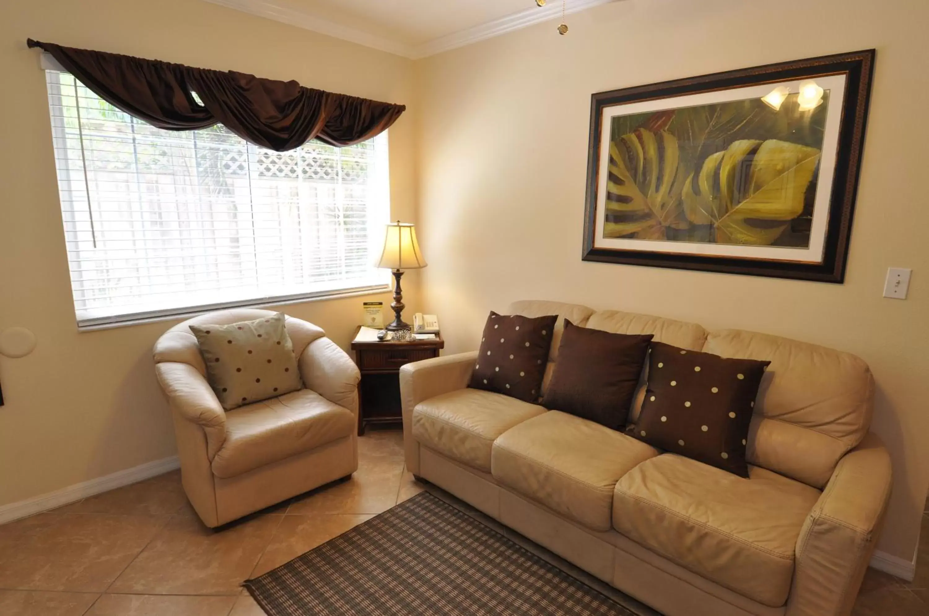 Living room, Seating Area in Tropical Beach Resorts - Sarasota