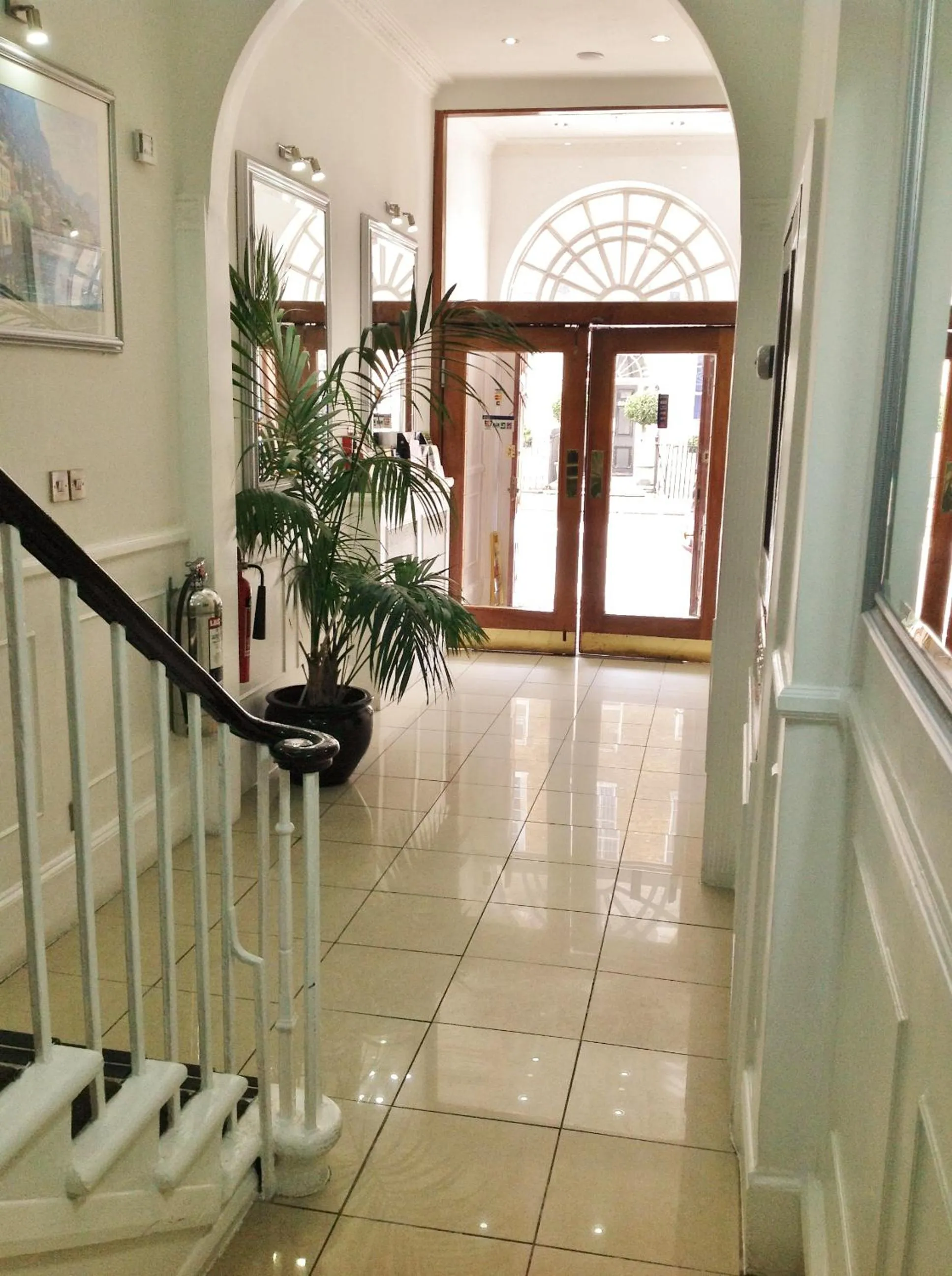 Facade/entrance in London Continental Hotel