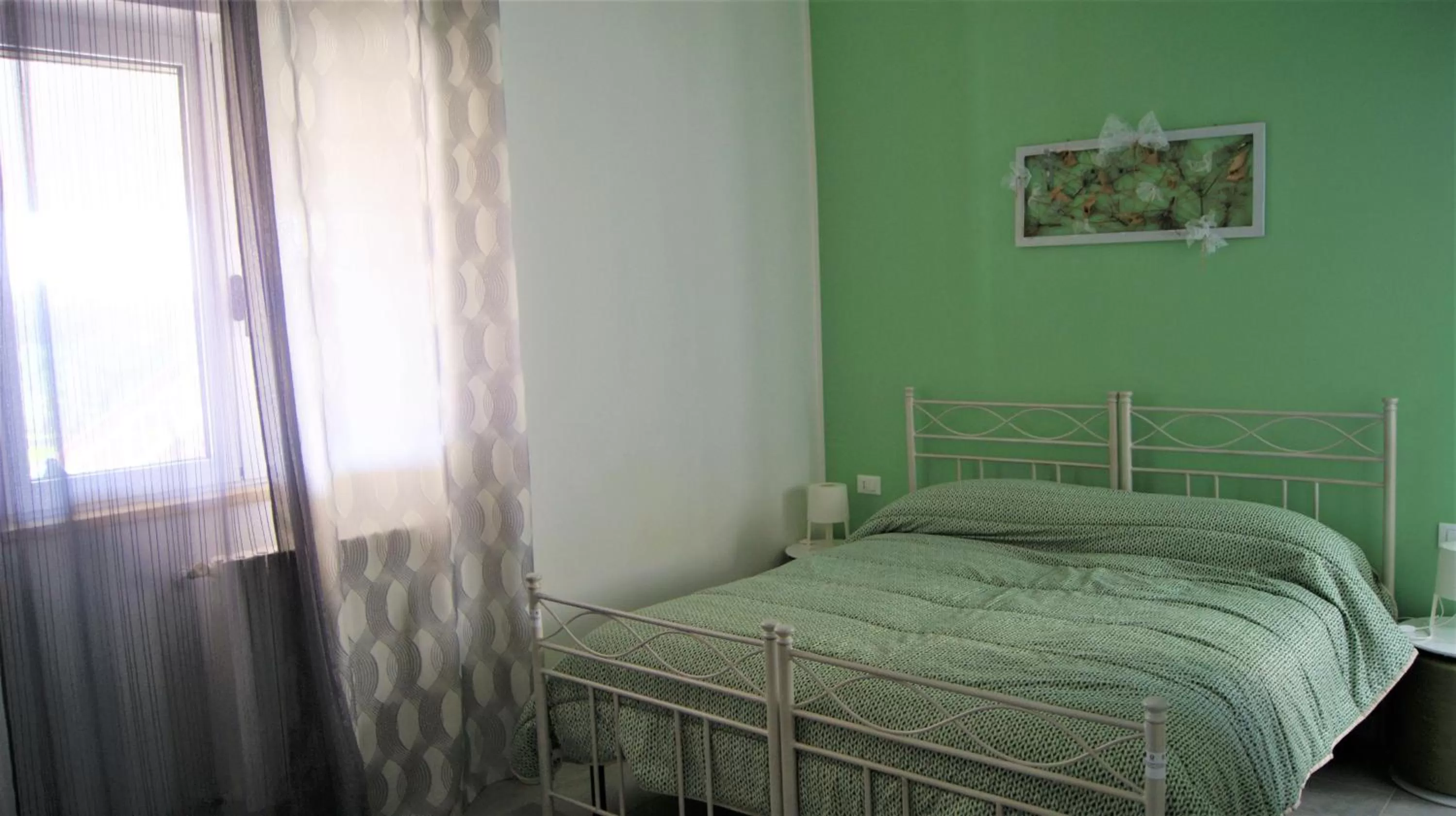 Patio, Bed in Arome B&B