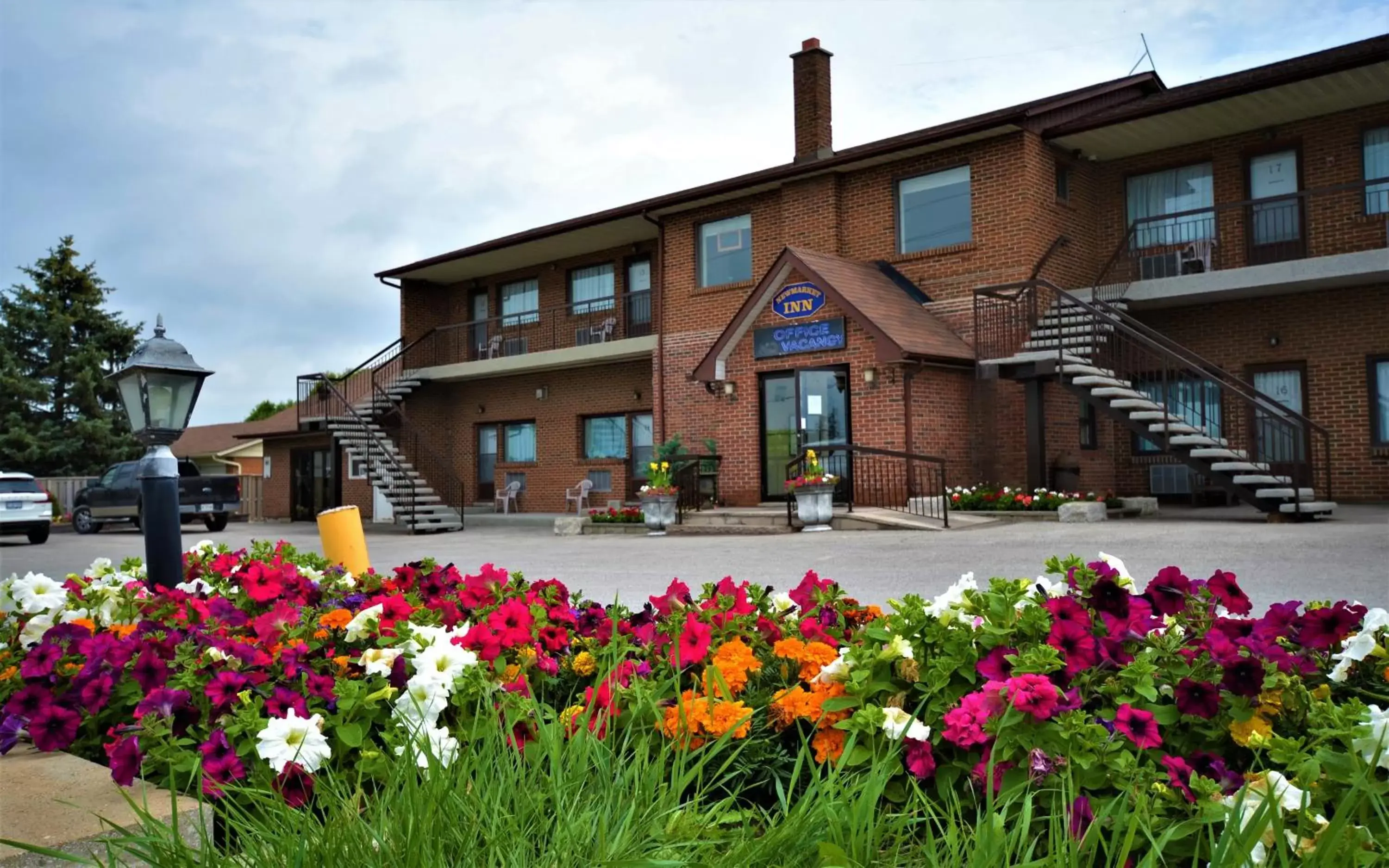 Property Building in Newmarket Inn