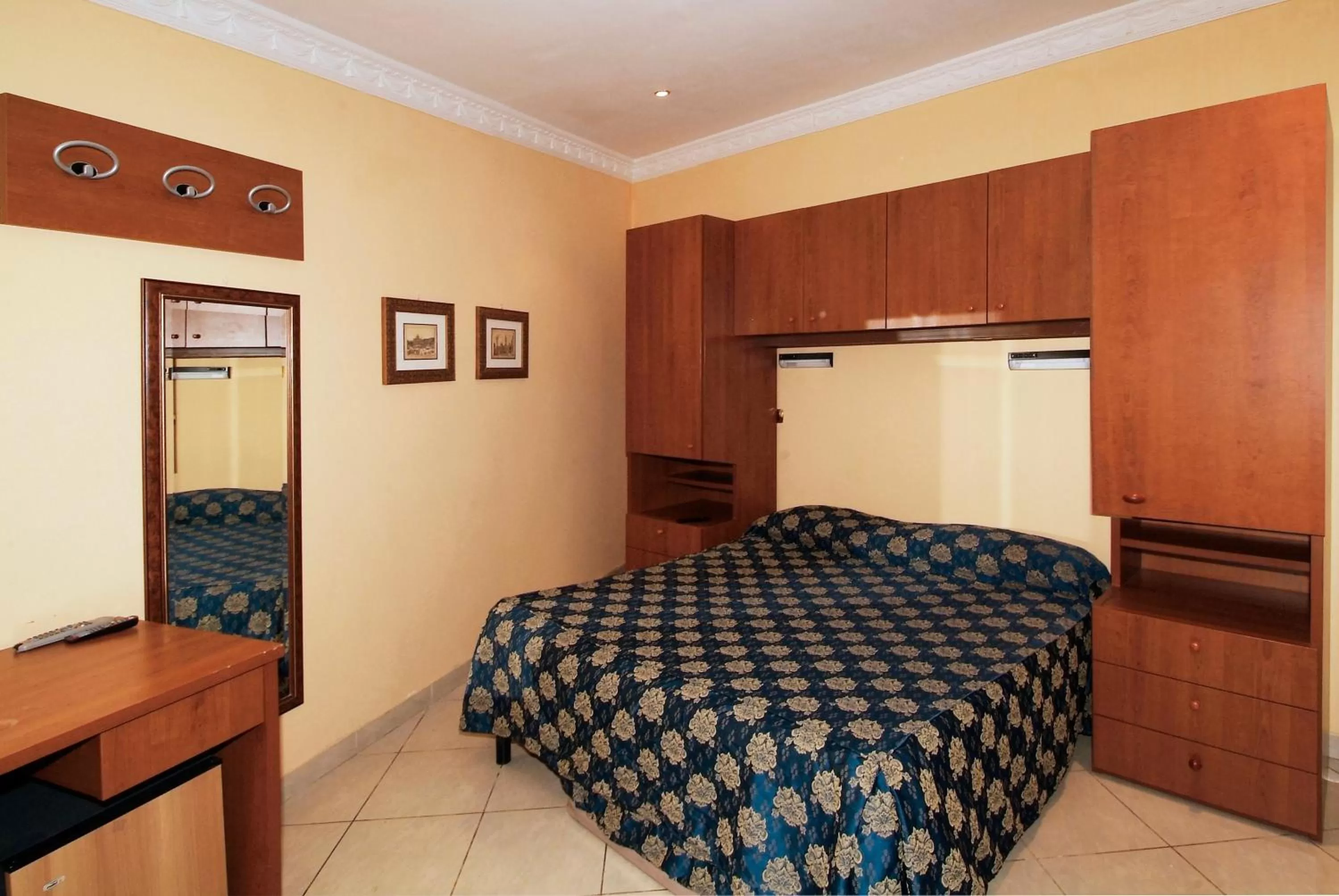 Photo of the whole room, Bed in Hotel Meridiana