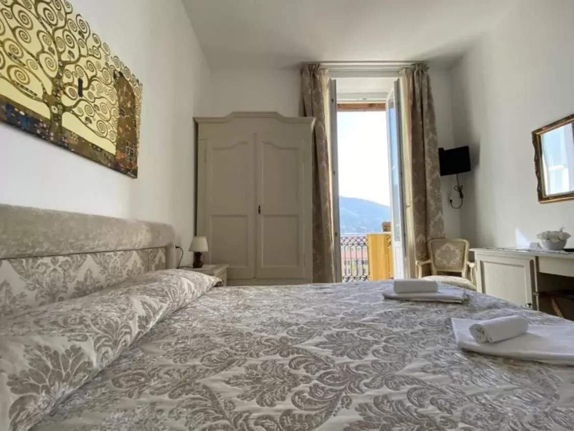 Bed in Villa Margherita