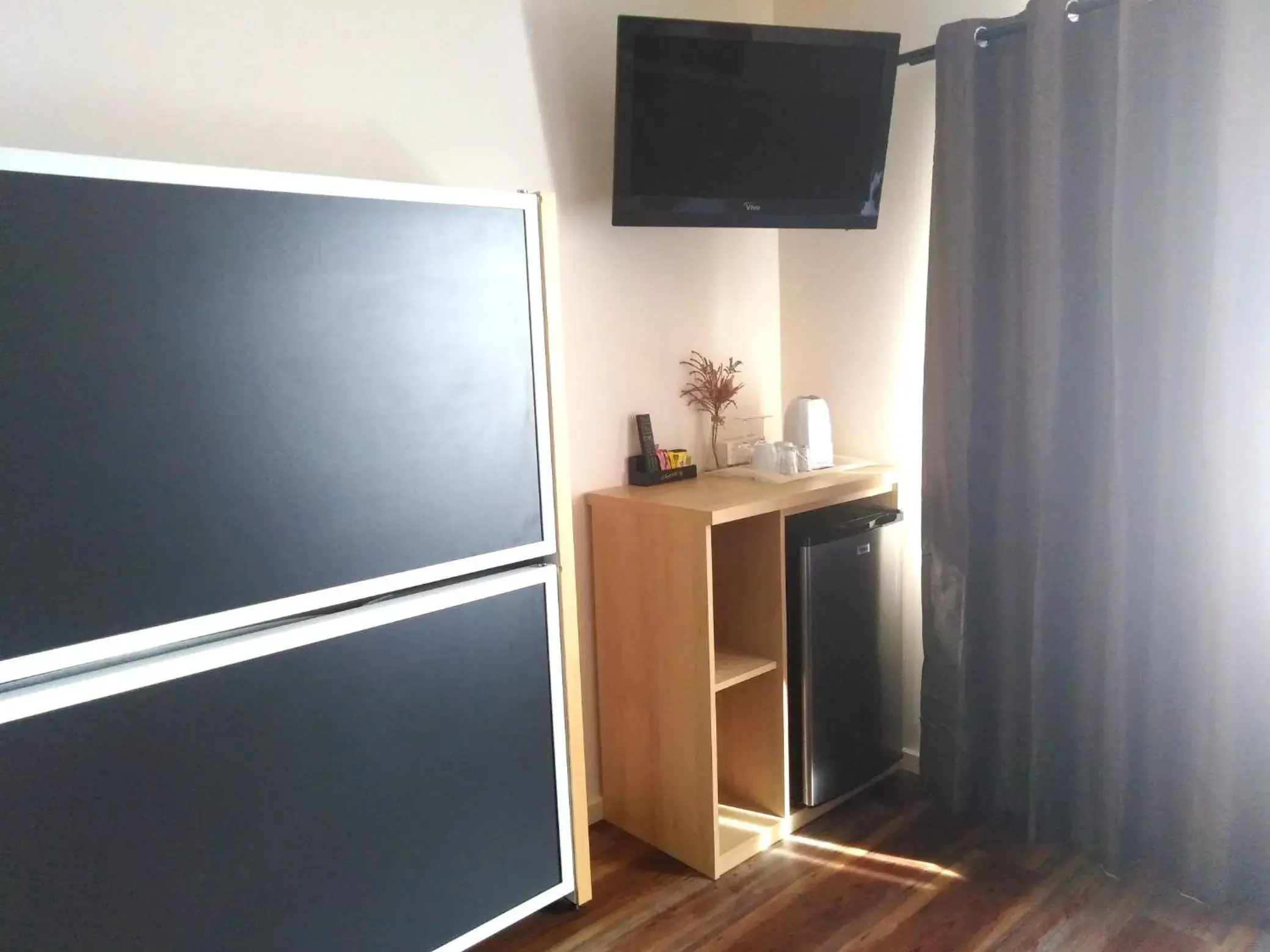 bunk bed, TV/Entertainment Center in Panorama Jindabyne