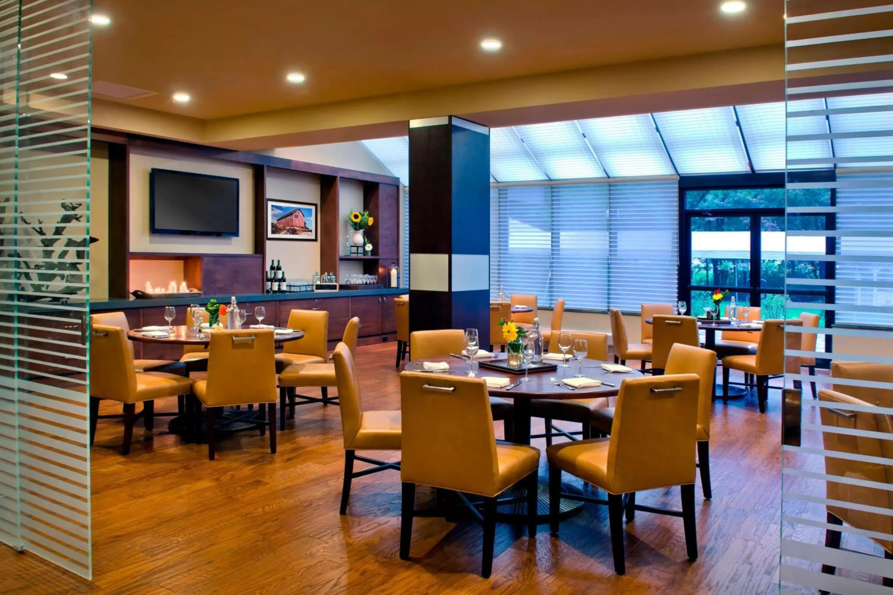 Meeting/conference room, Restaurant/Places to Eat in Trumbull Marriott Shelton