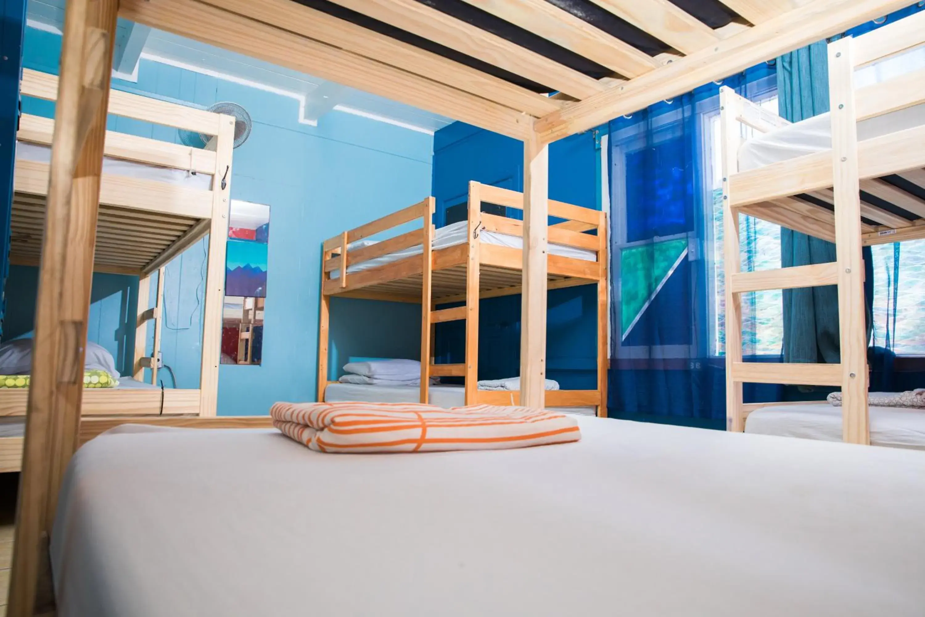 Bunk Bed in ITH Beach Bungalow Surf Hostel San Diego