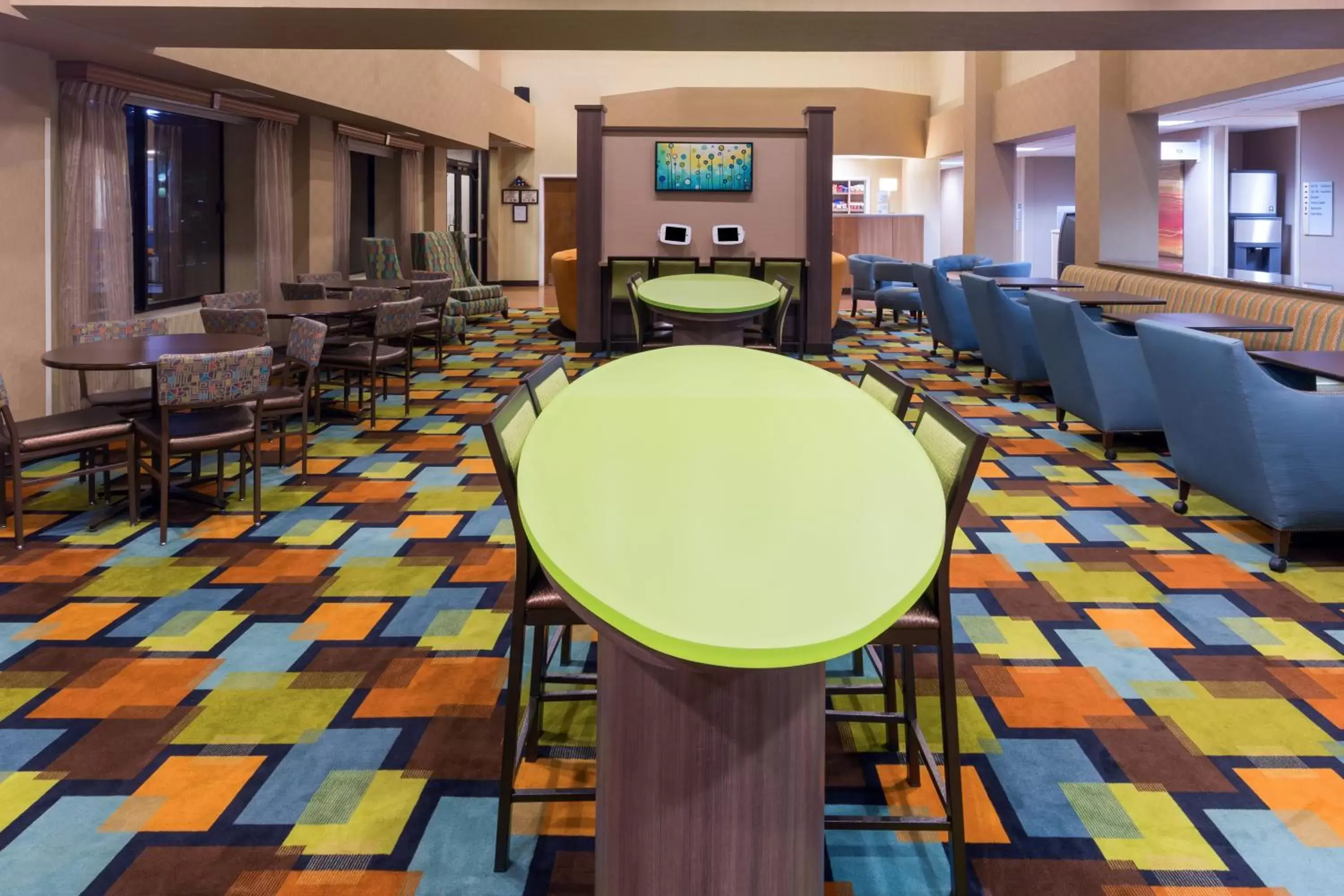 Breakfast, Restaurant/Places to Eat in Holiday Inn Express Hotel and Suites - Henderson, an IHG Hotel