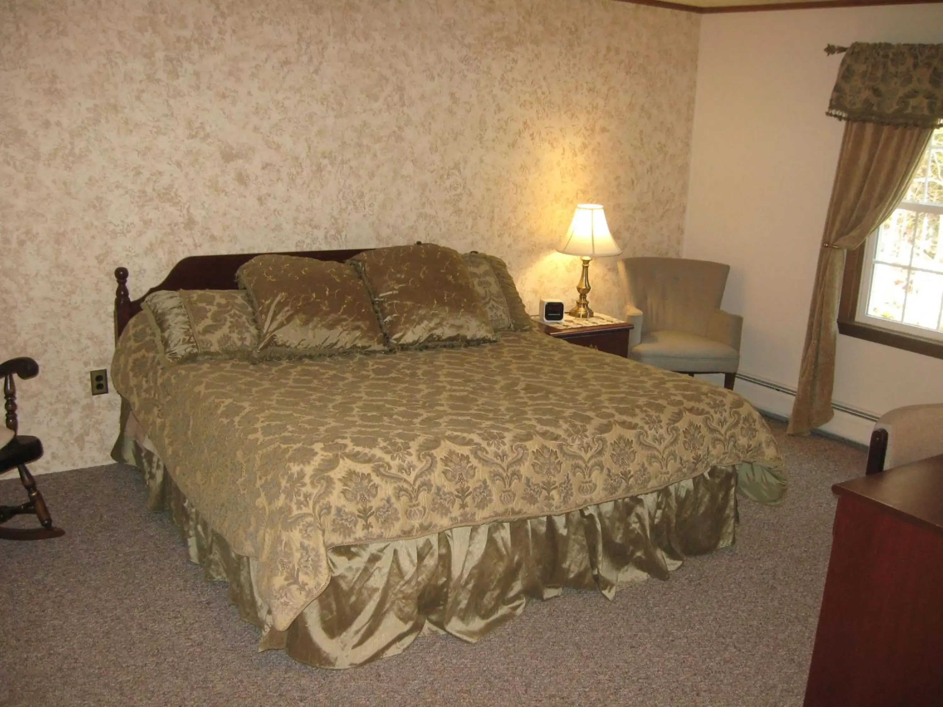 King Room in Big Bears Lodge King Room in Big Bears Lodge