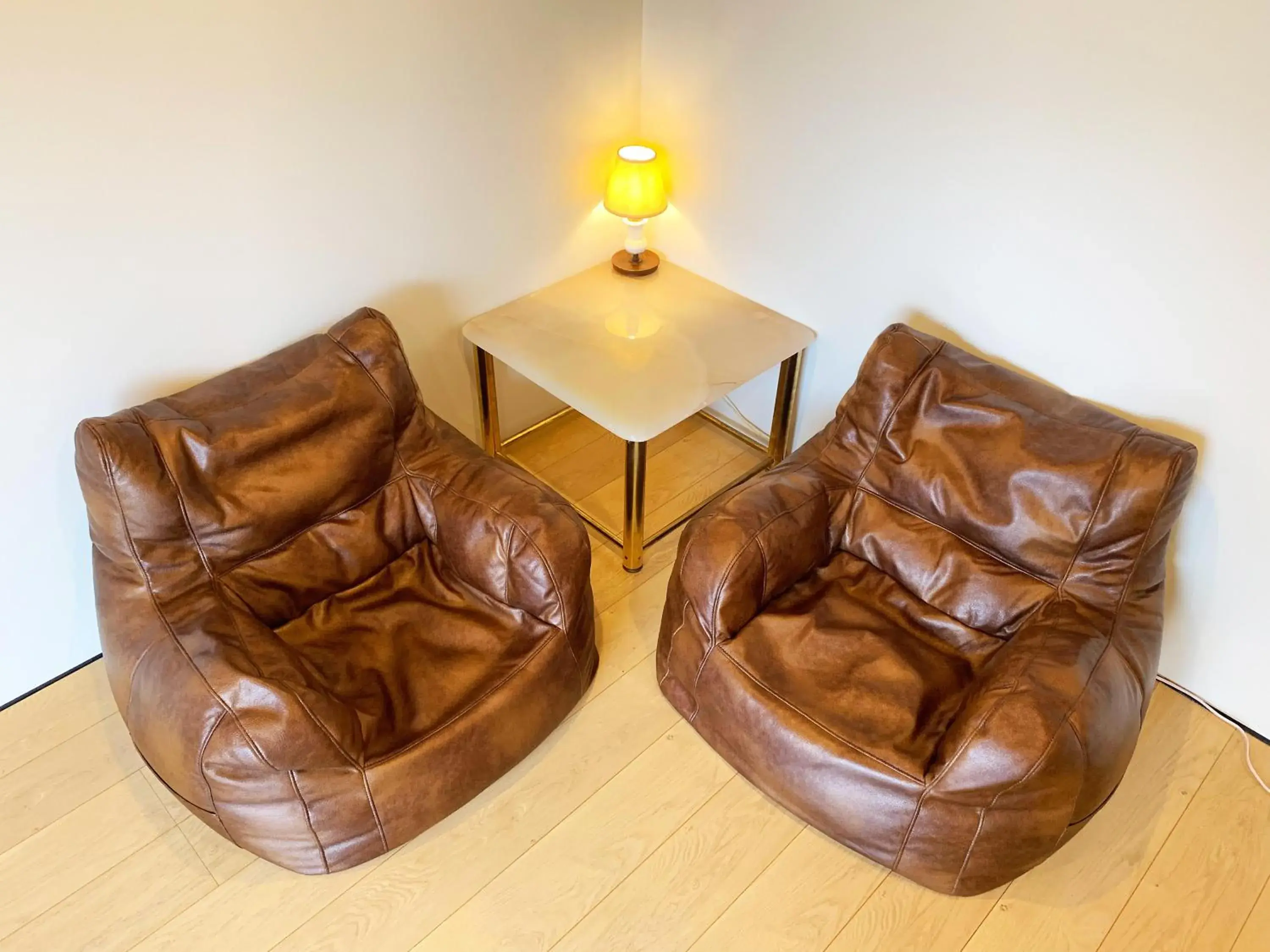 Bedroom, Seating Area in Cactus Inn