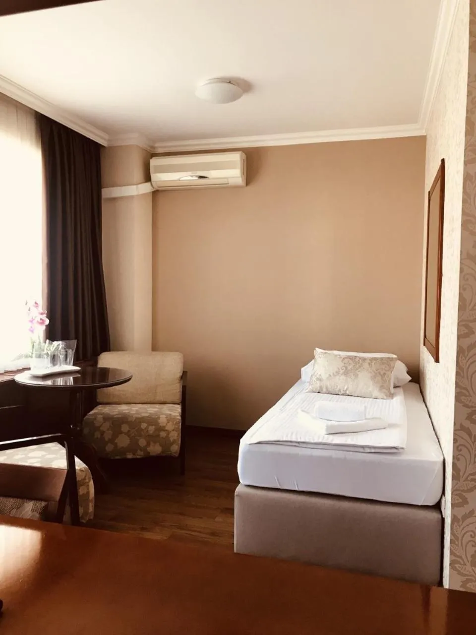 Bed in Hotel Bristol