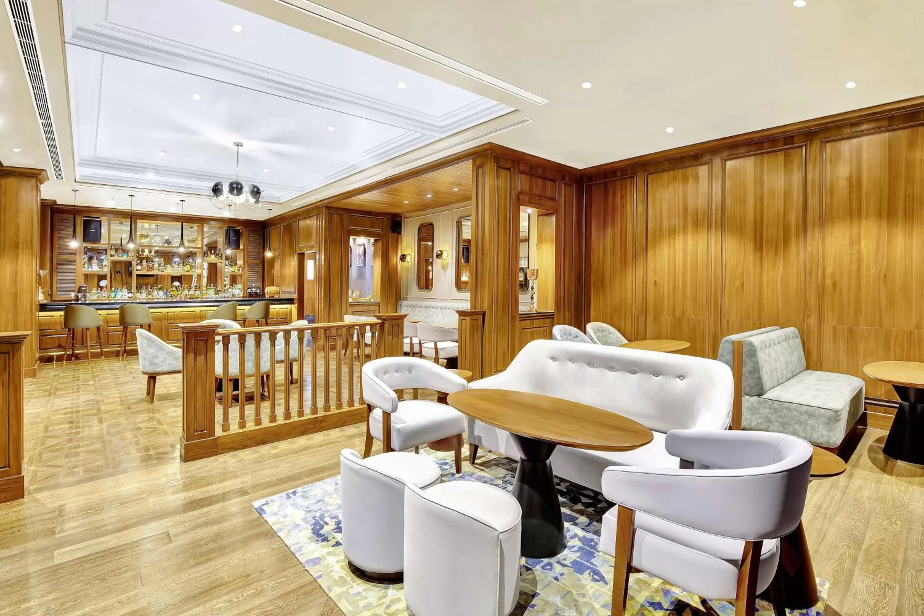 Restaurant/places to eat, Lounge/Bar in Radisson Blu Resort Dharamshala