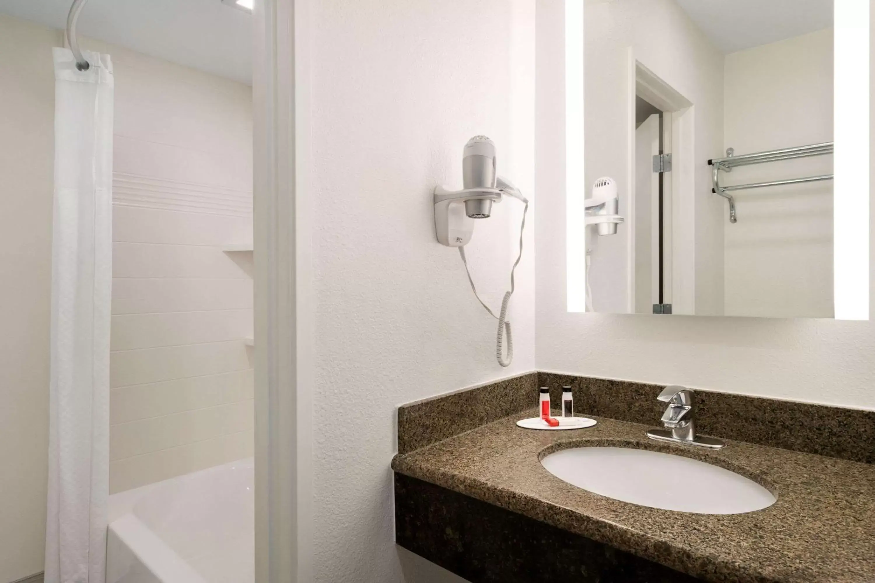 Photo of the whole room, Bathroom in Days Hotel by Wyndham Flagstaff