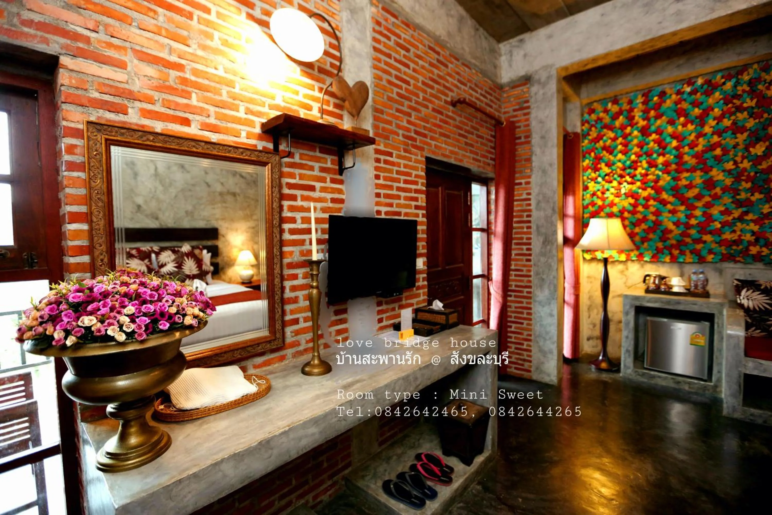 Love Bridge House บ้านสะพานรัก