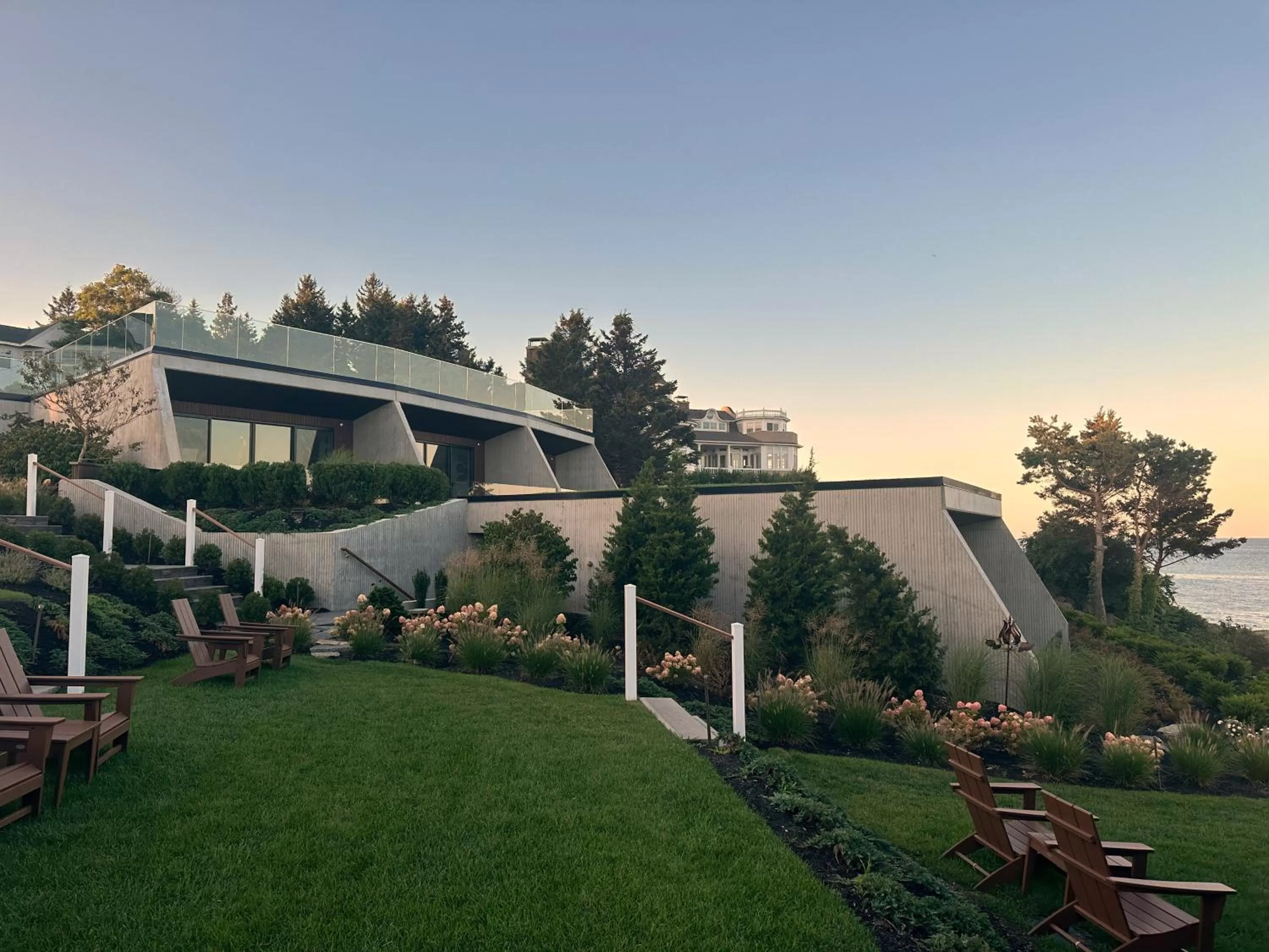 Property Building in ViewPoint Hotel