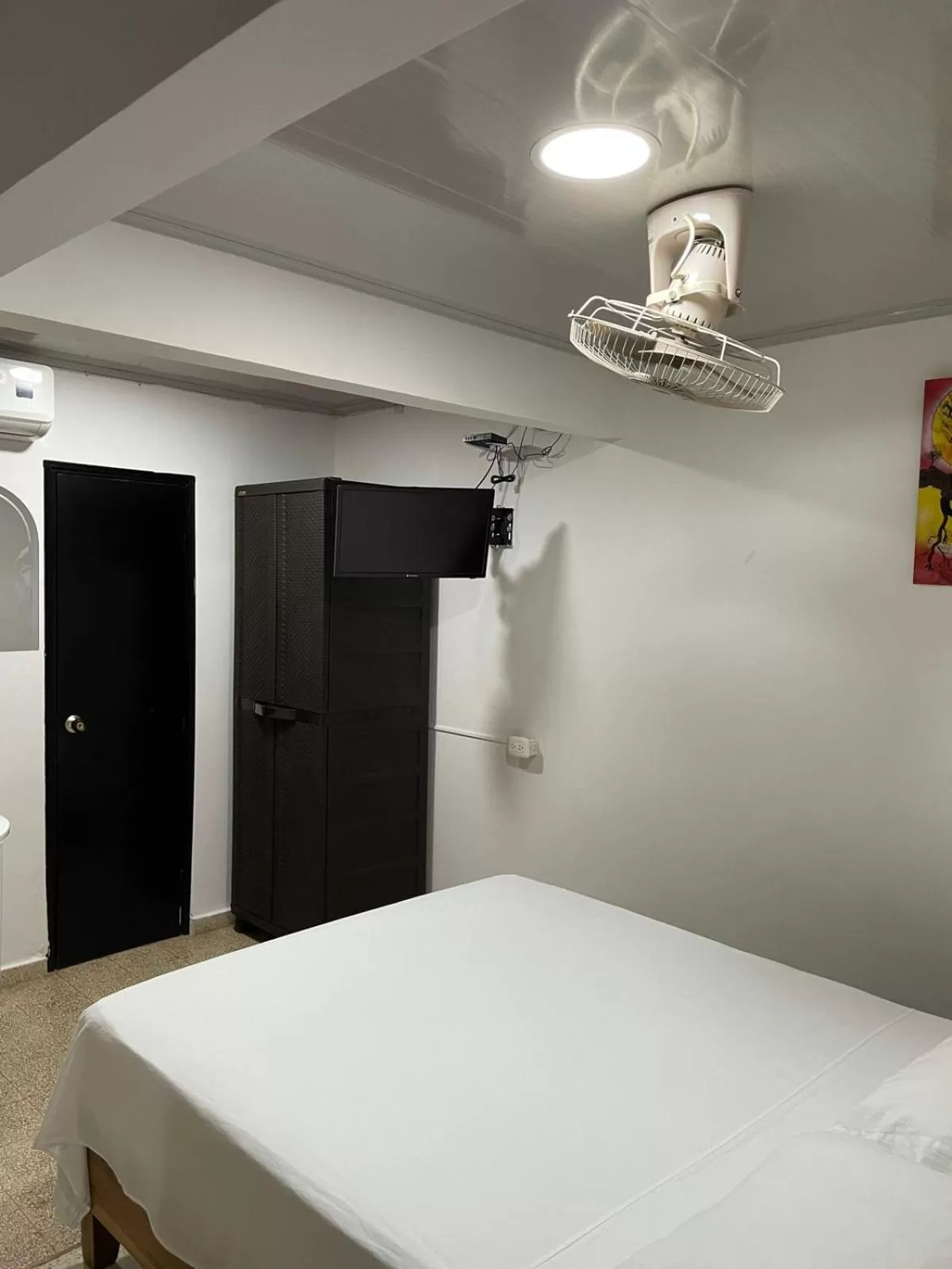 Property building, Bed in Hotel Balop