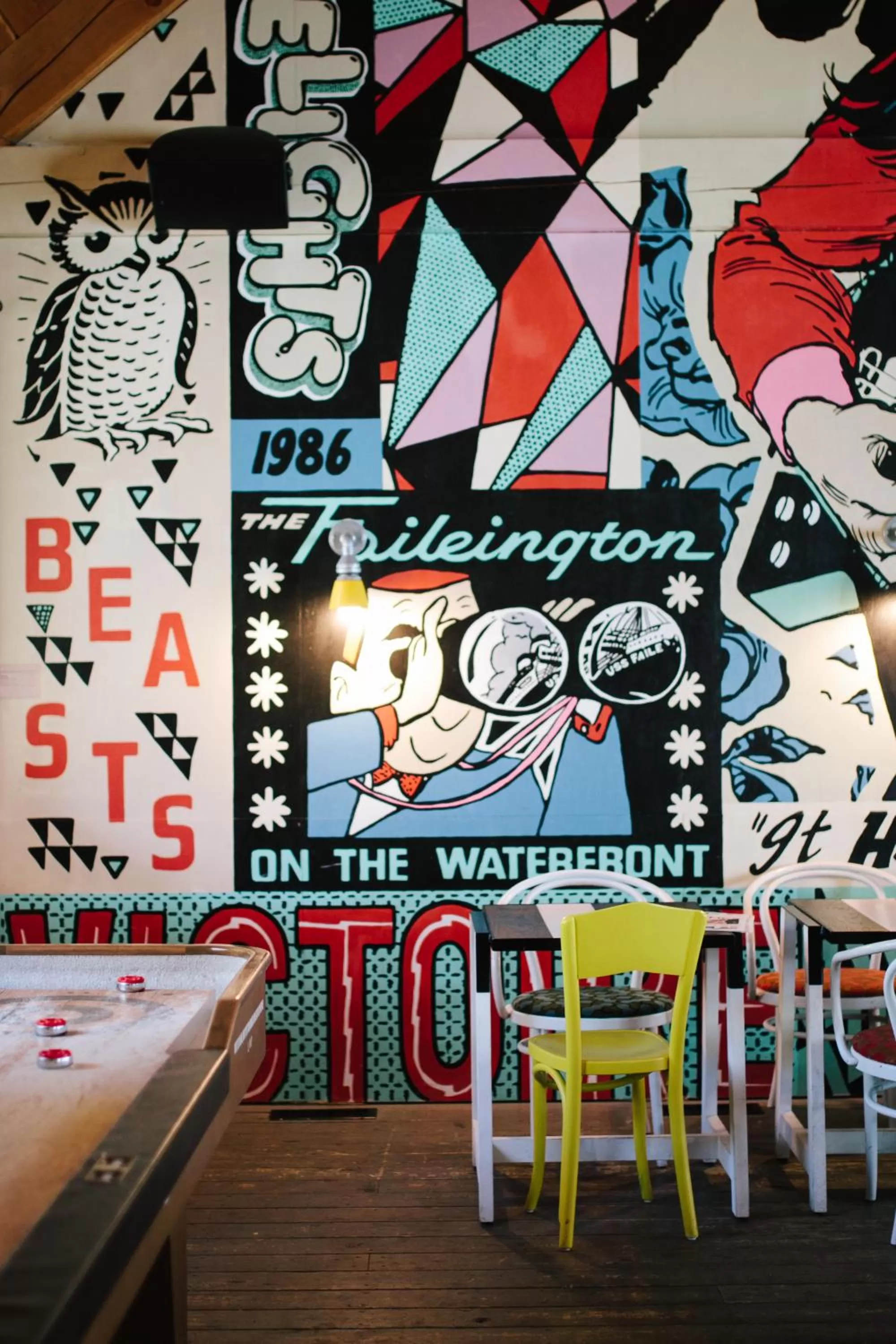 TV and multimedia in Drake Devonshire and Motor Inn