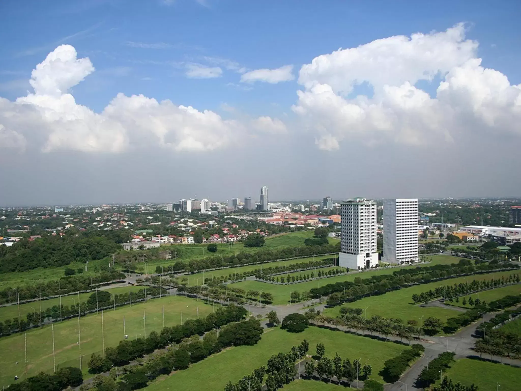 Street view, Bird's-eye View in Parque España Residence Hotel Managed by HII