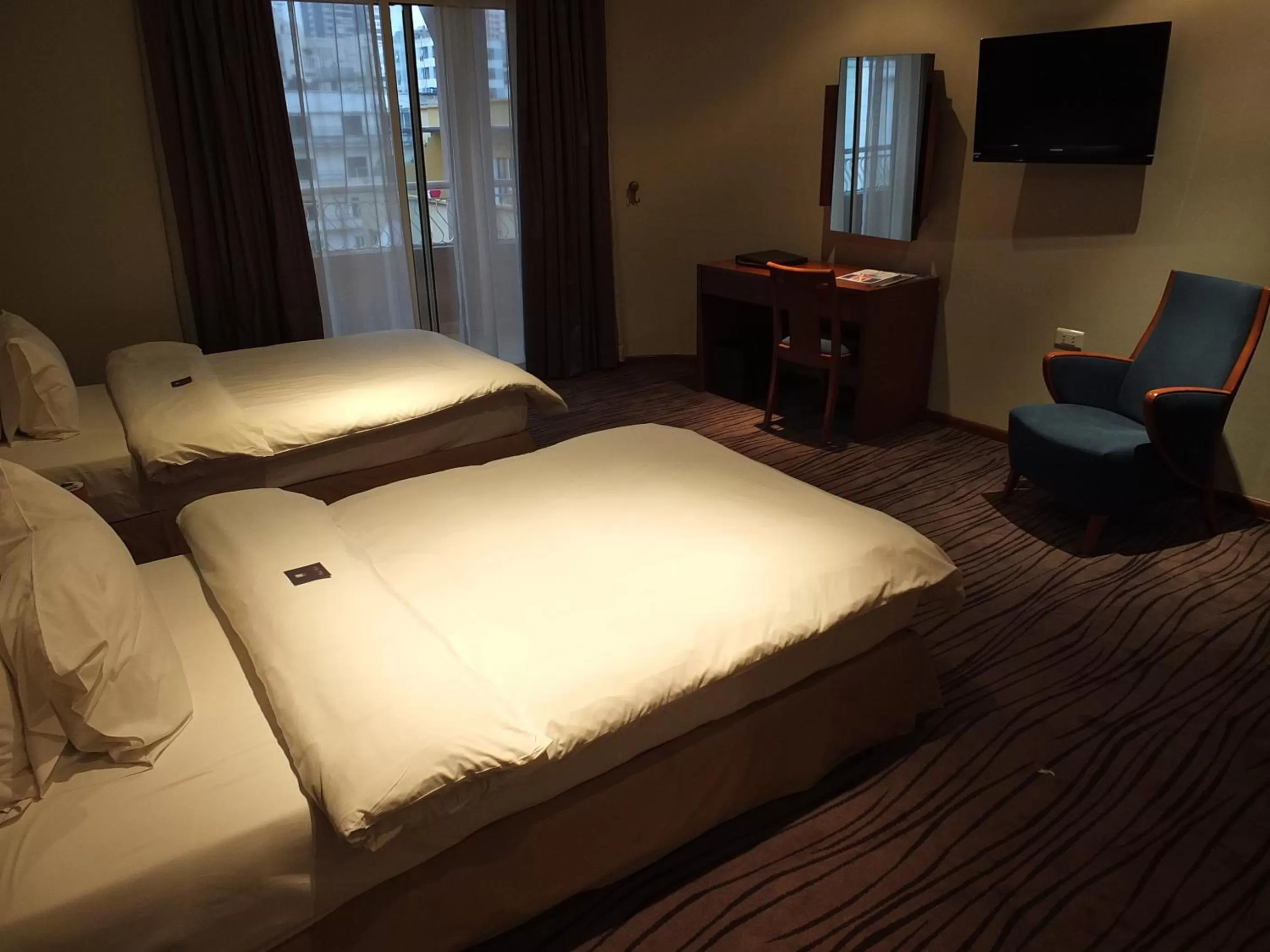 Bed in Plaza Hotel Beirut