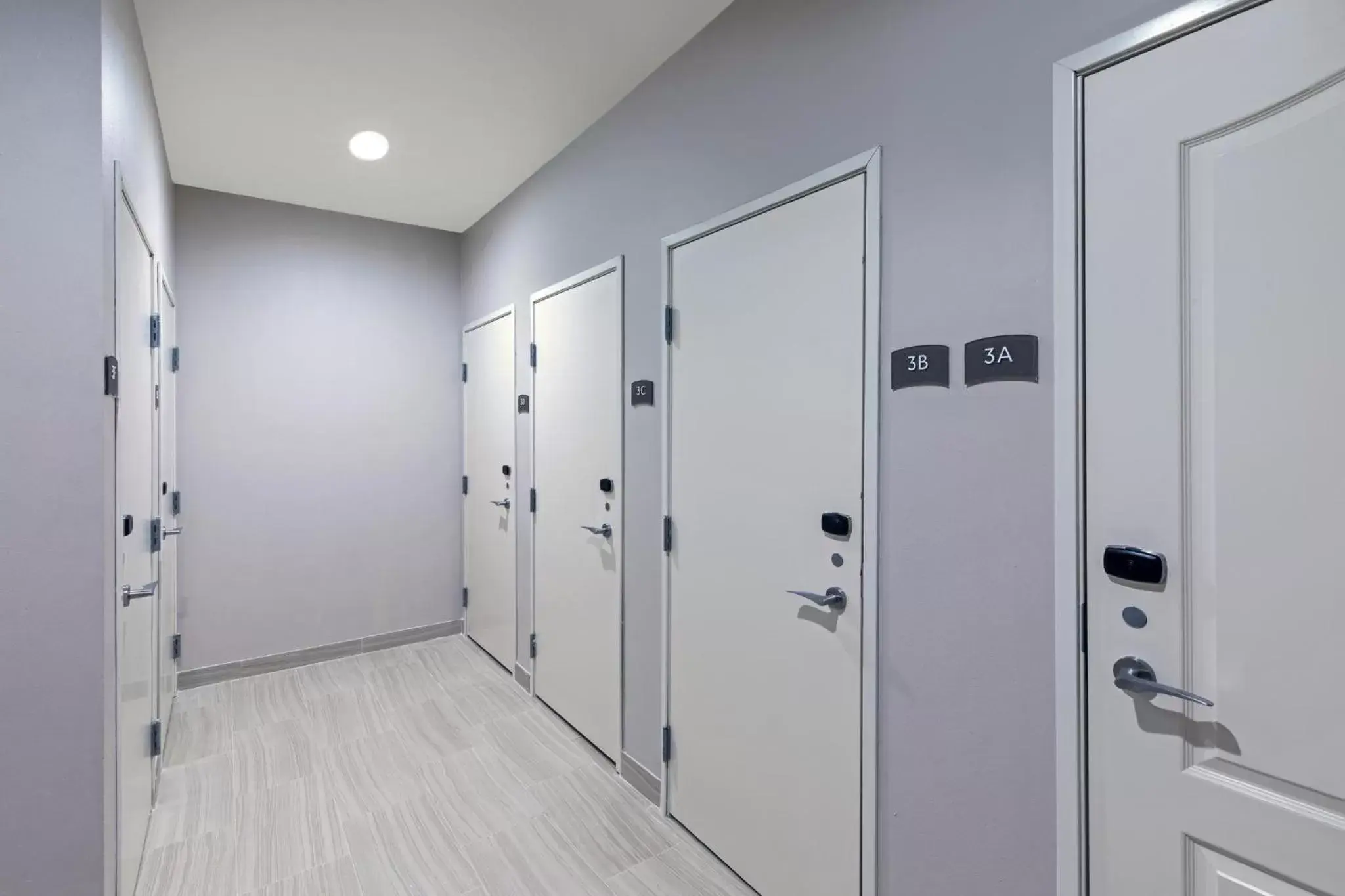 Lobby or reception in Staybridge Suites - Houston IAH Airport East by IHG Lobby or reception in Staybridge Suites - Houston IAH Airport East by IHG