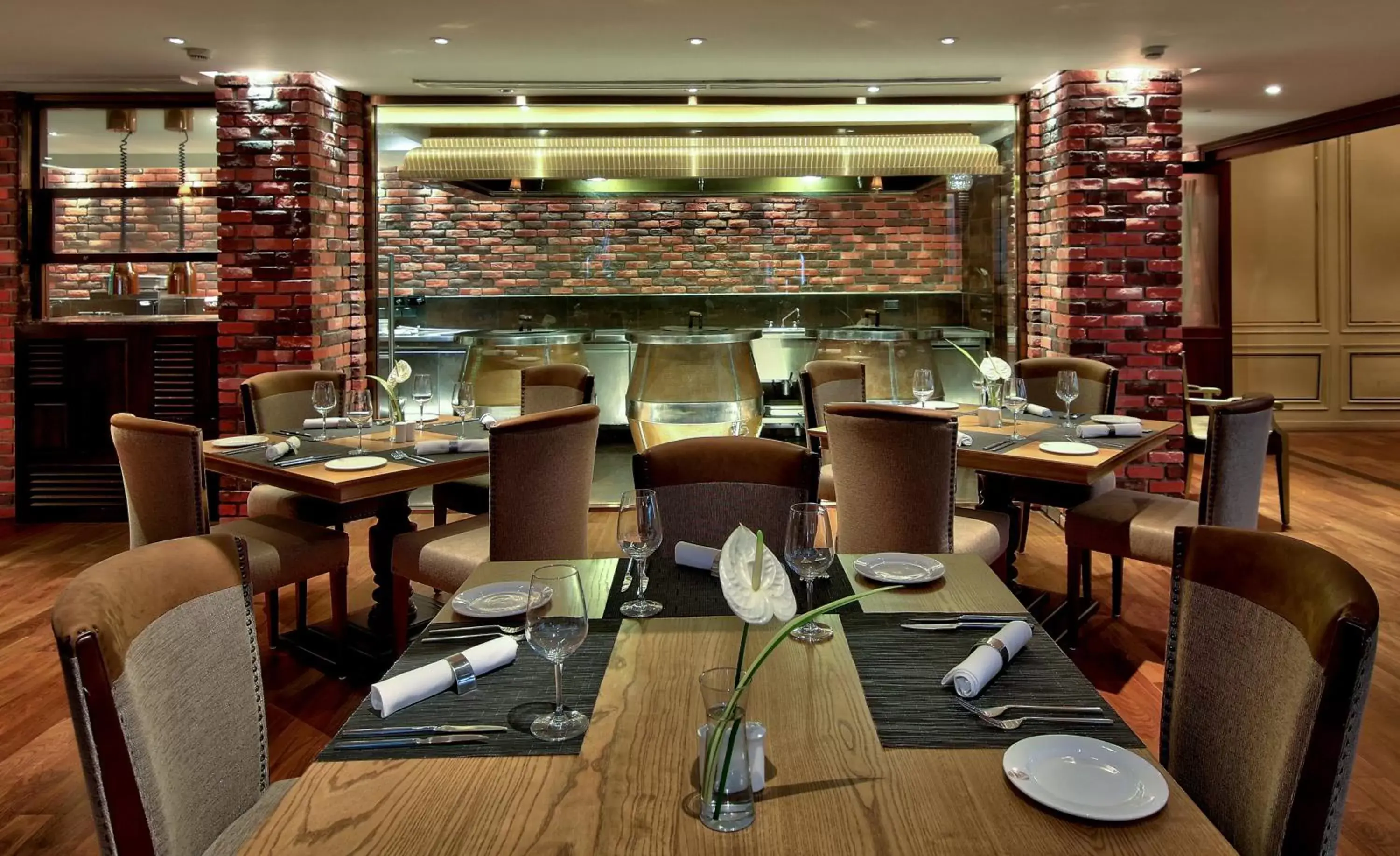 Restaurant/Places to Eat in Radisson Suites Bangkok Sukhumvit - SHA Extra Plus