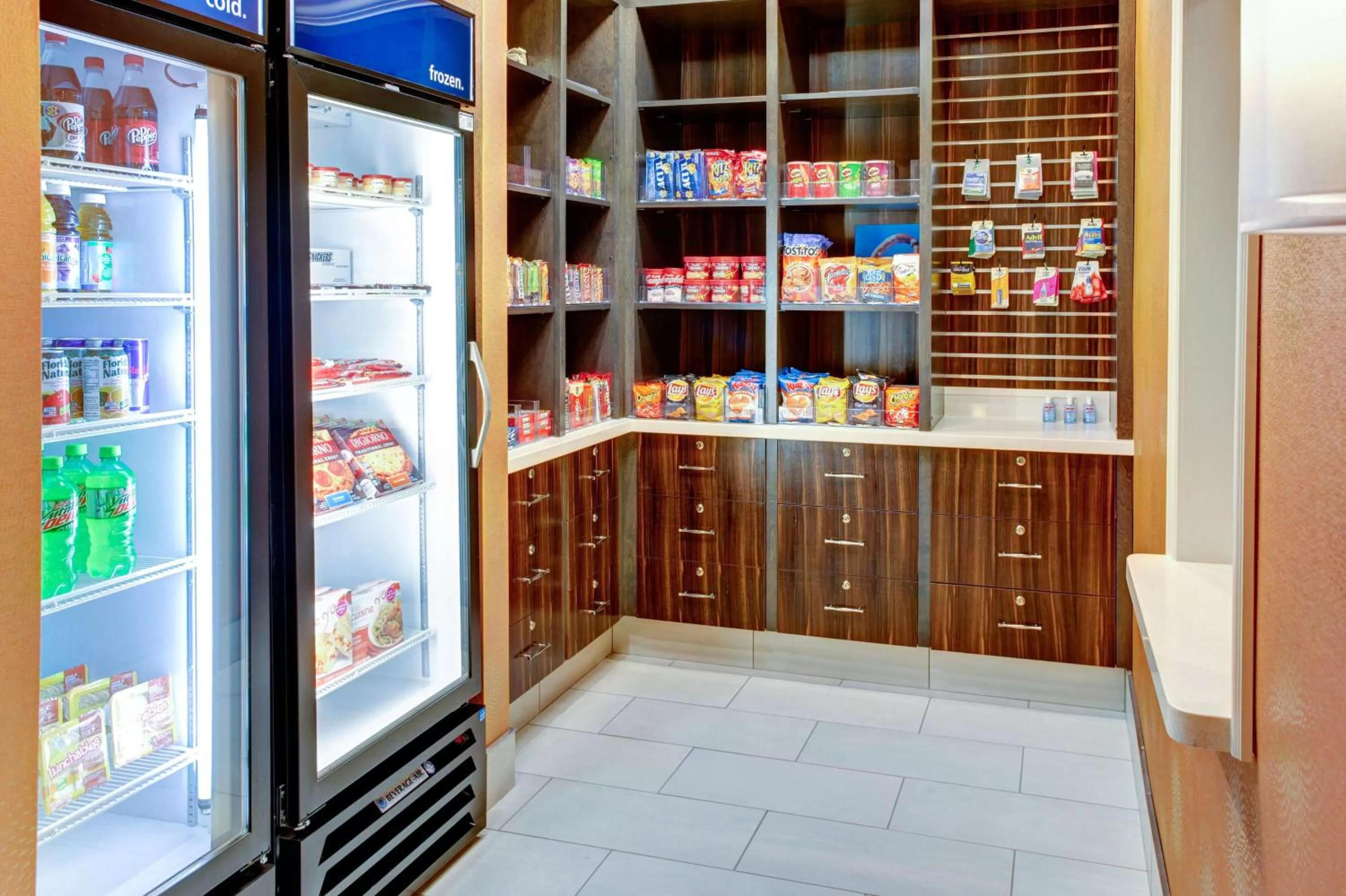 Restaurant/places to eat in Hampton Inn and Suites Columbus, MS