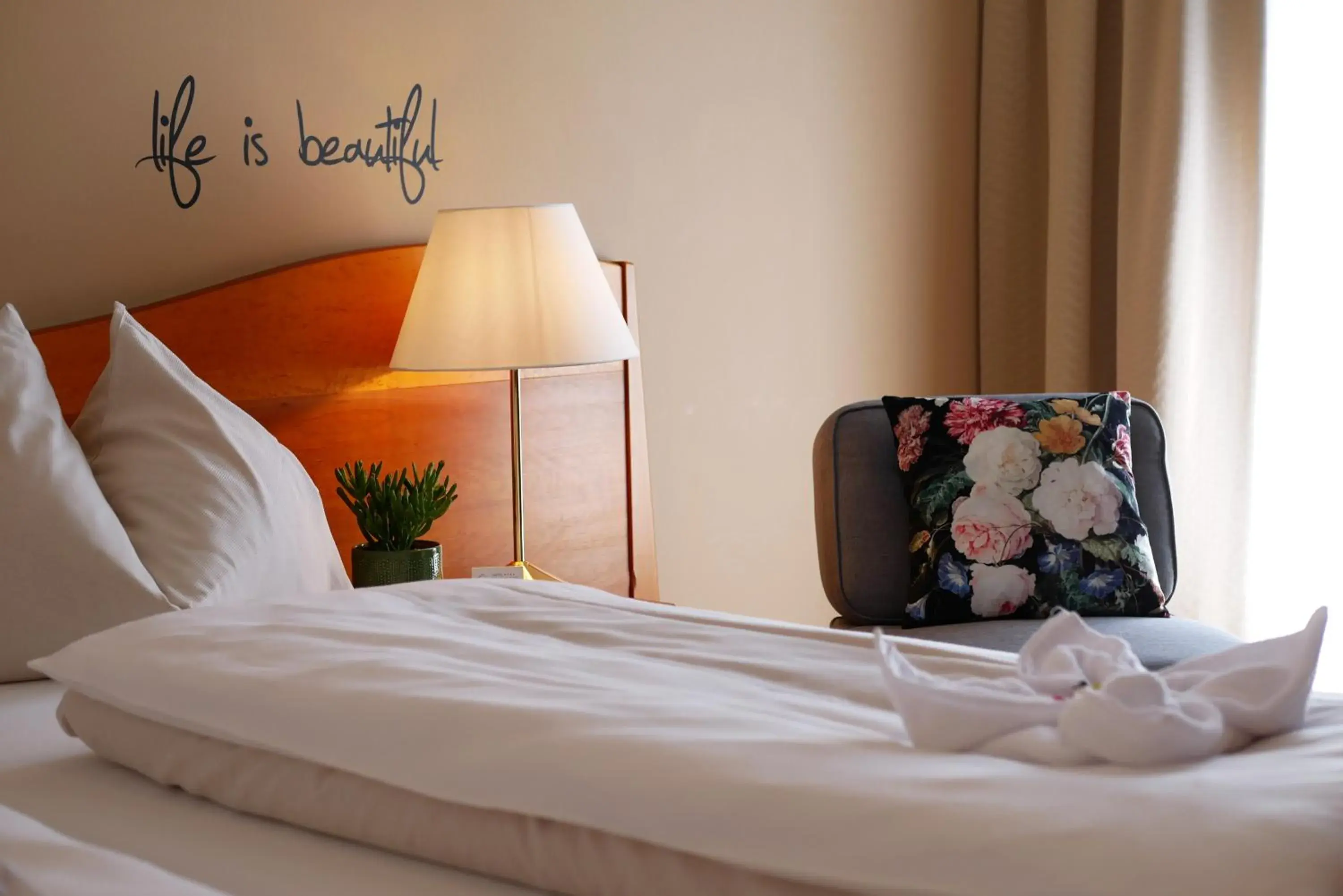 Bedroom, Bed in Hotel Stoiser Graz