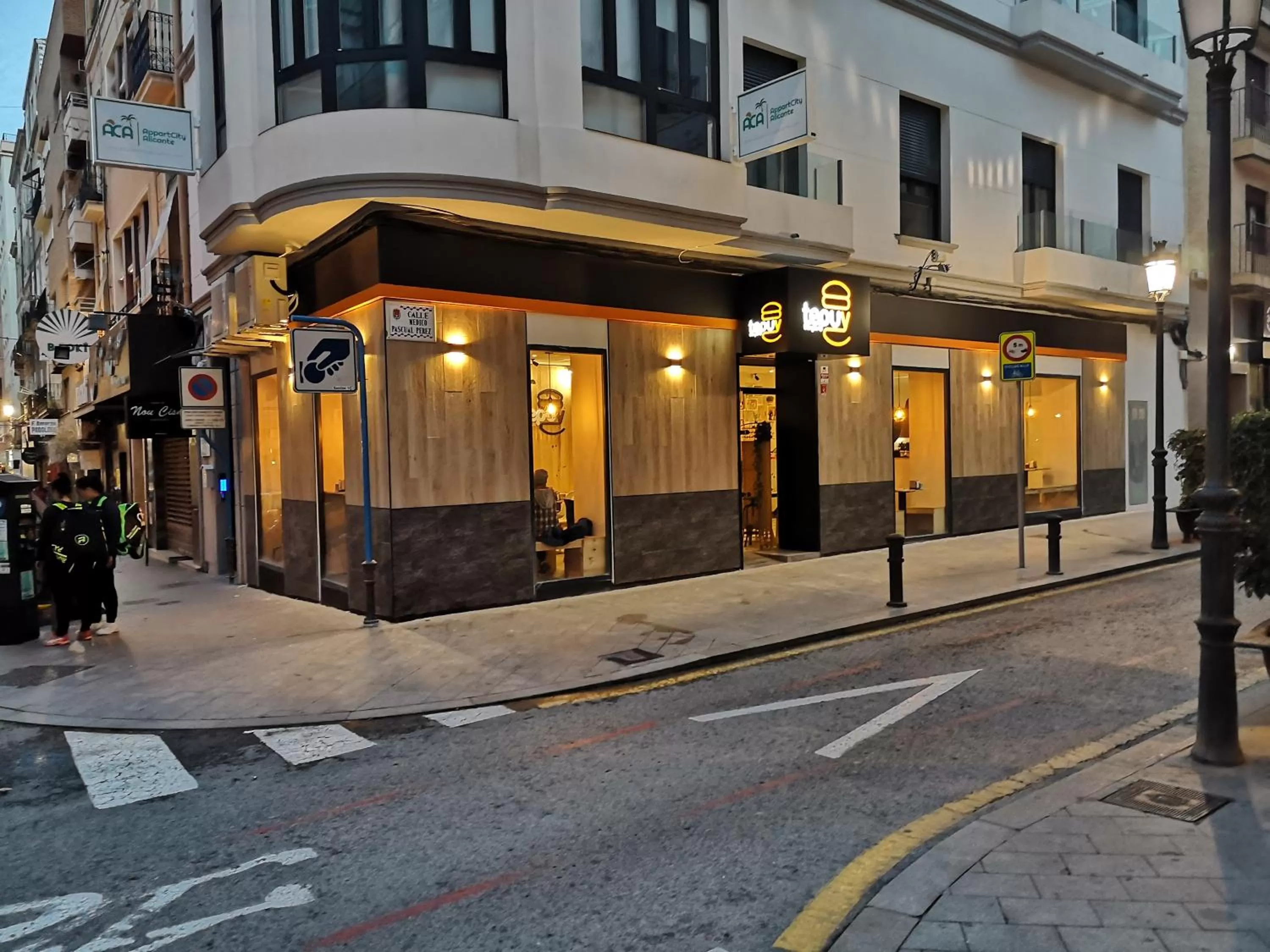 Restaurant/places to eat in Alicante Center Apart