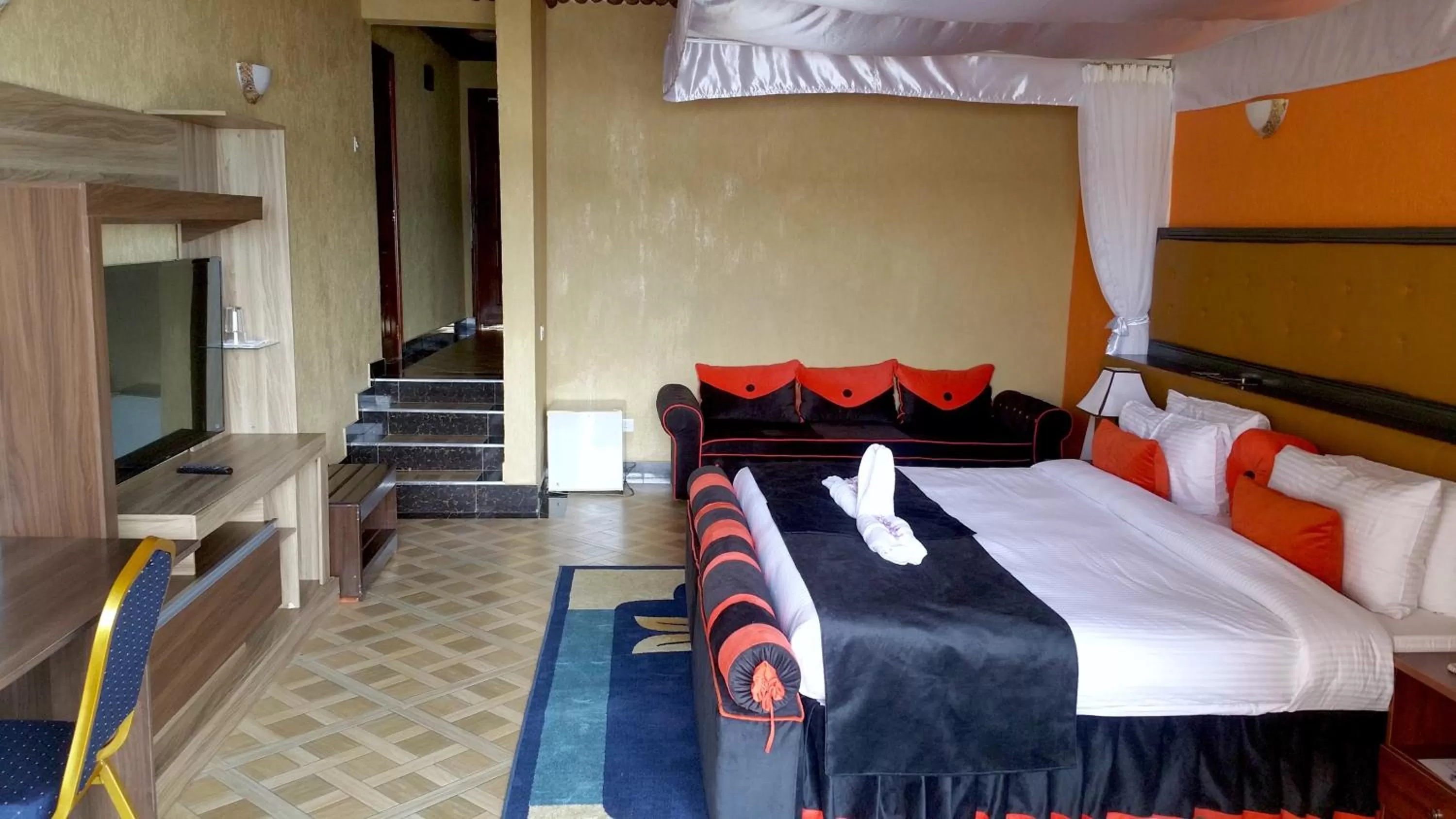 Bedroom, Bed in Milimani Beach Resort
