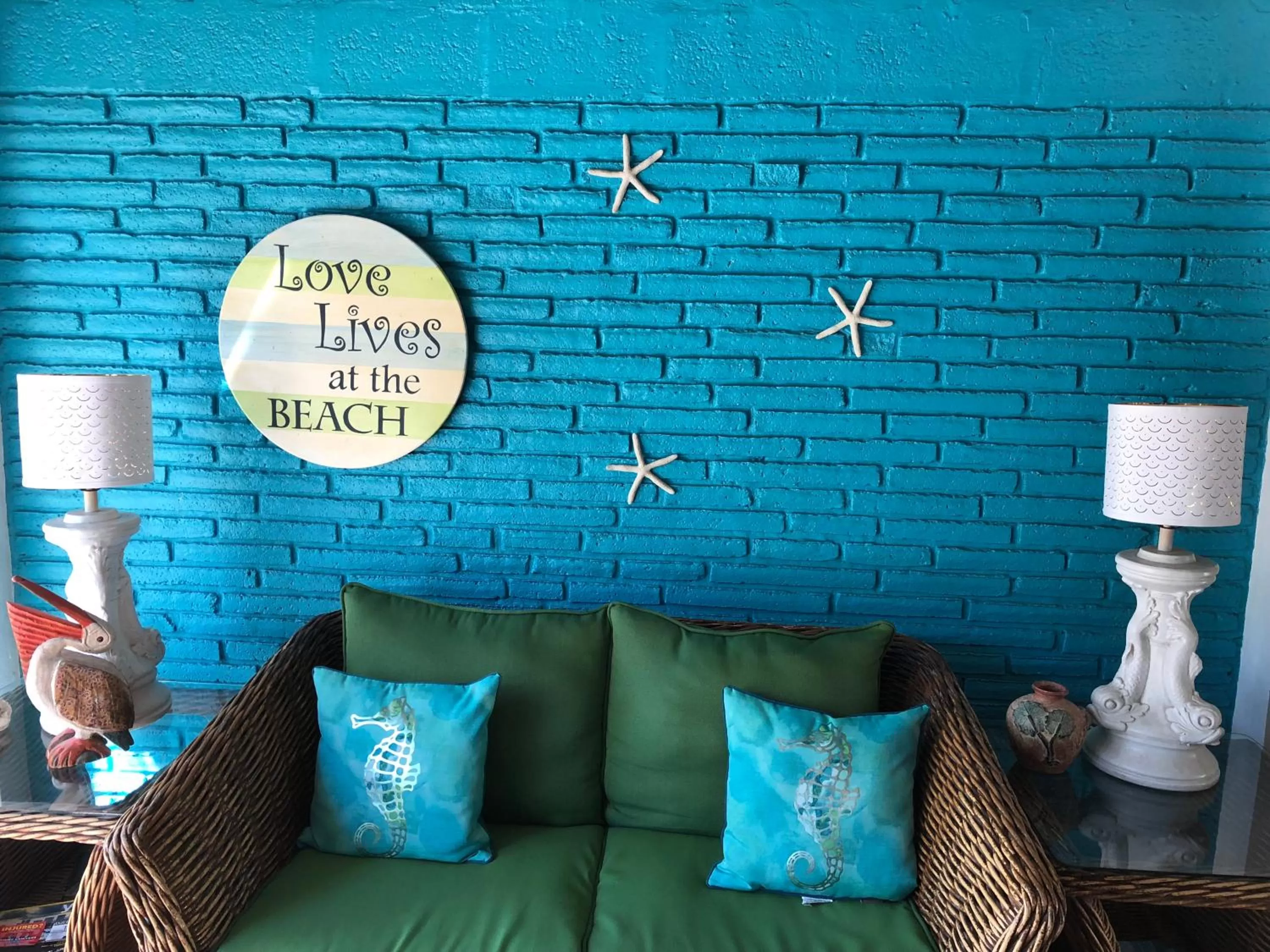 Seating area in Courtyard Villa Hotel