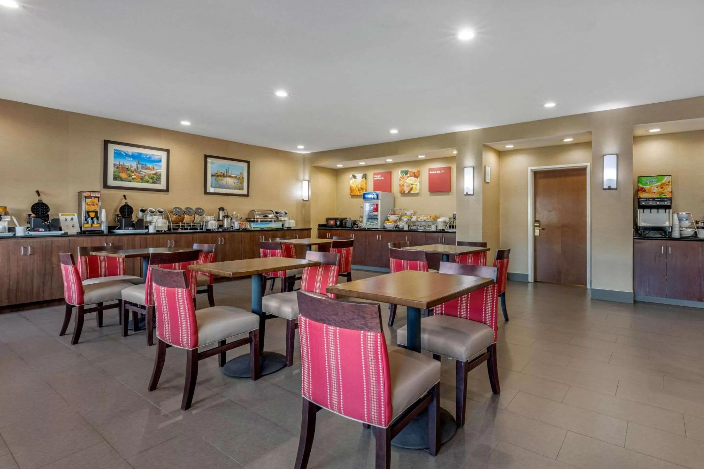 Restaurant/places to eat in Comfort Suites Pelham Hoover I-65