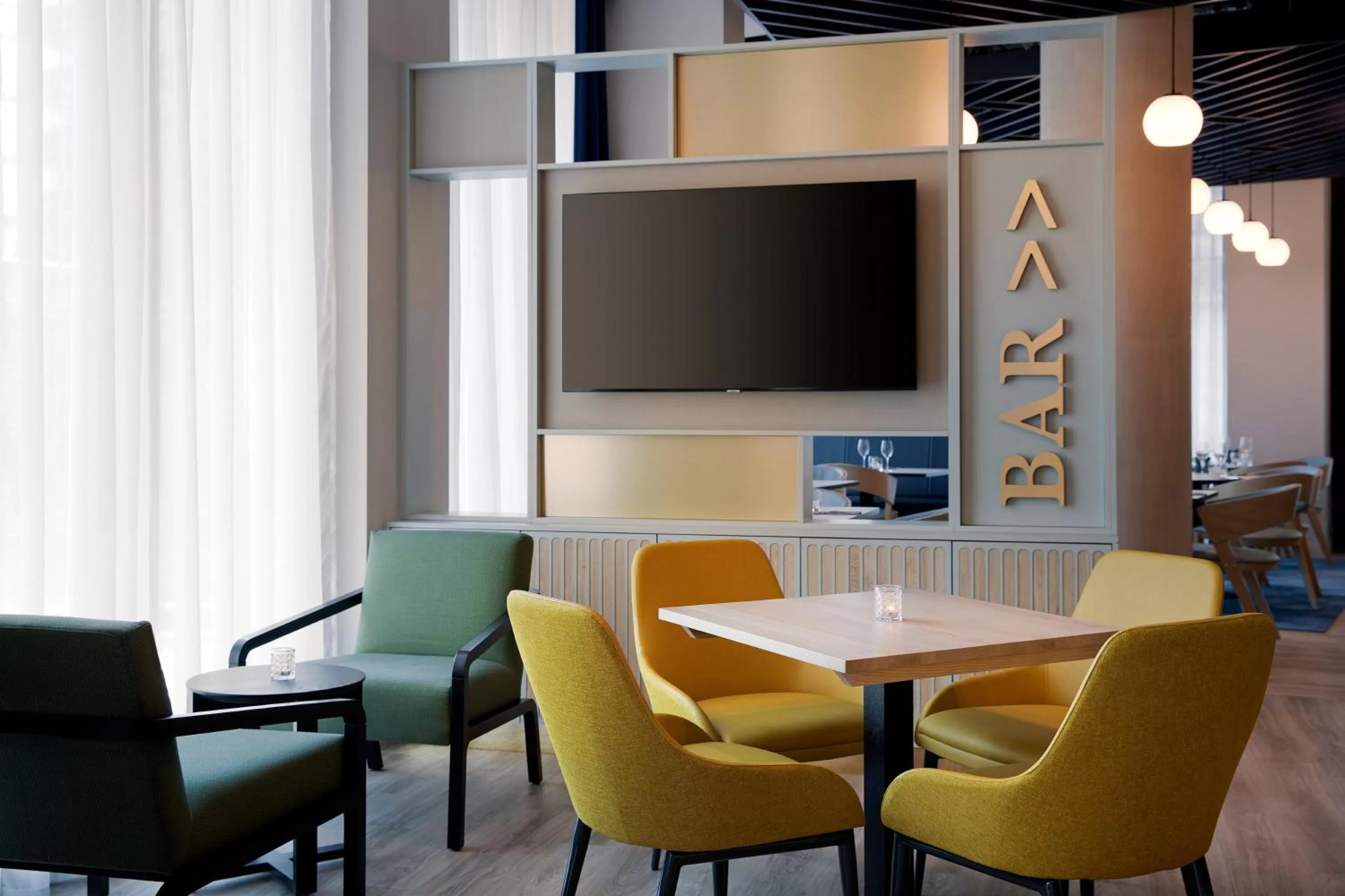 Lounge or bar in Leonardo Hotel Bristol City