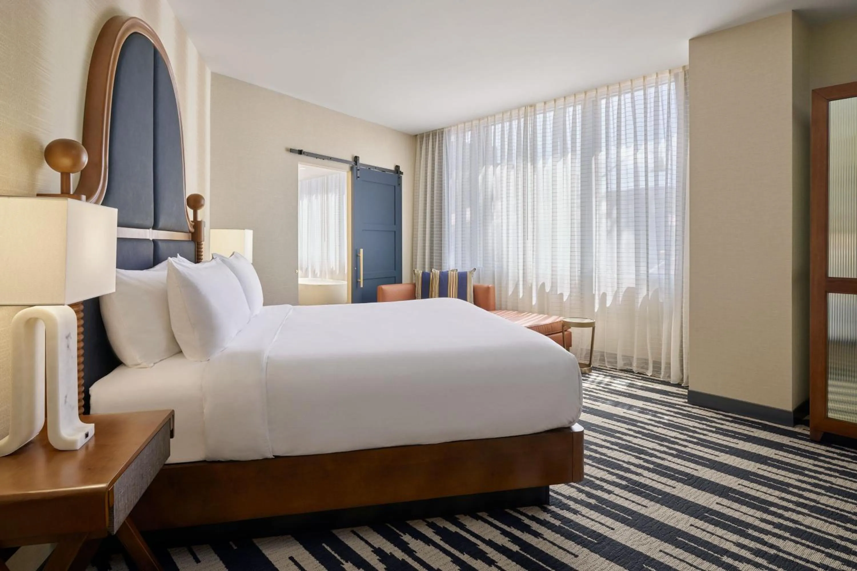 Photo of the whole room, Bed in The Leo Kent Hotel, Tucson, a Tribute Portfolio Hotel