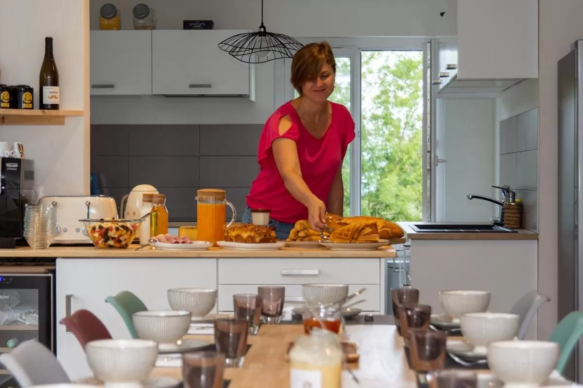 Breakfast, Restaurant/Places to Eat in Amodo Lodge