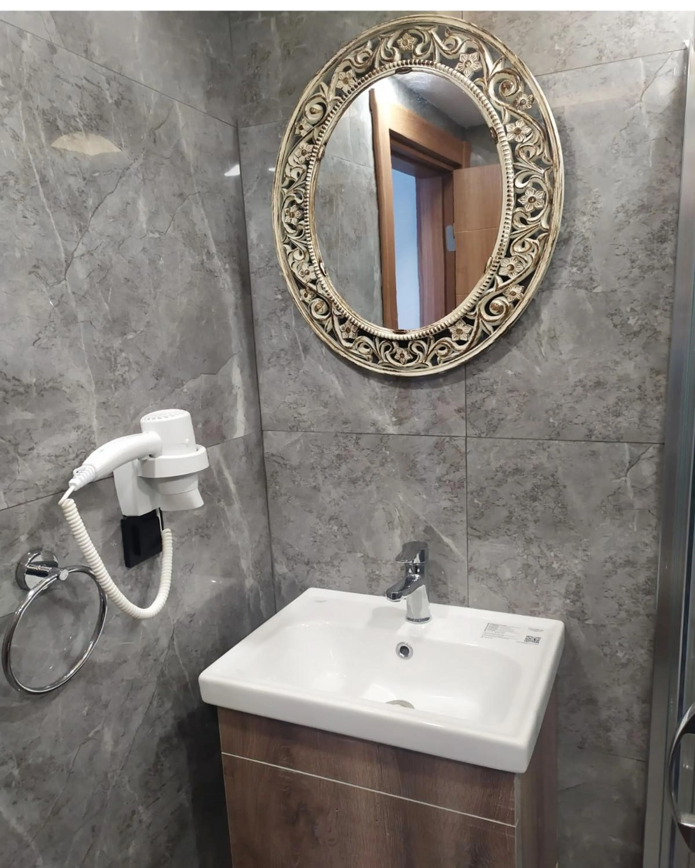 Bathroom in Sirkeci Quietness Hotel