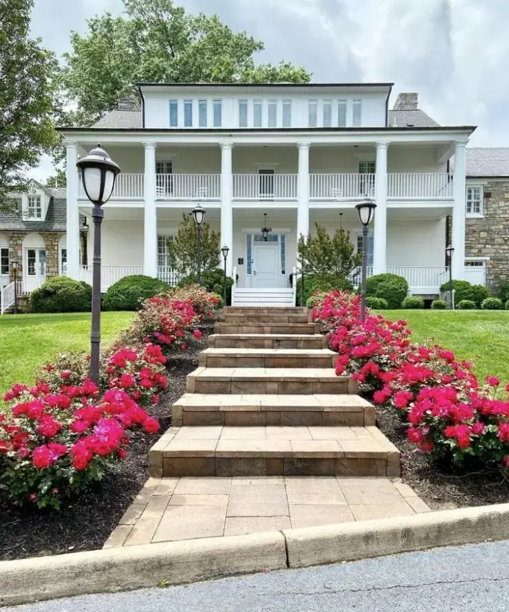 Garden, Property Building in Inn at Evergreen