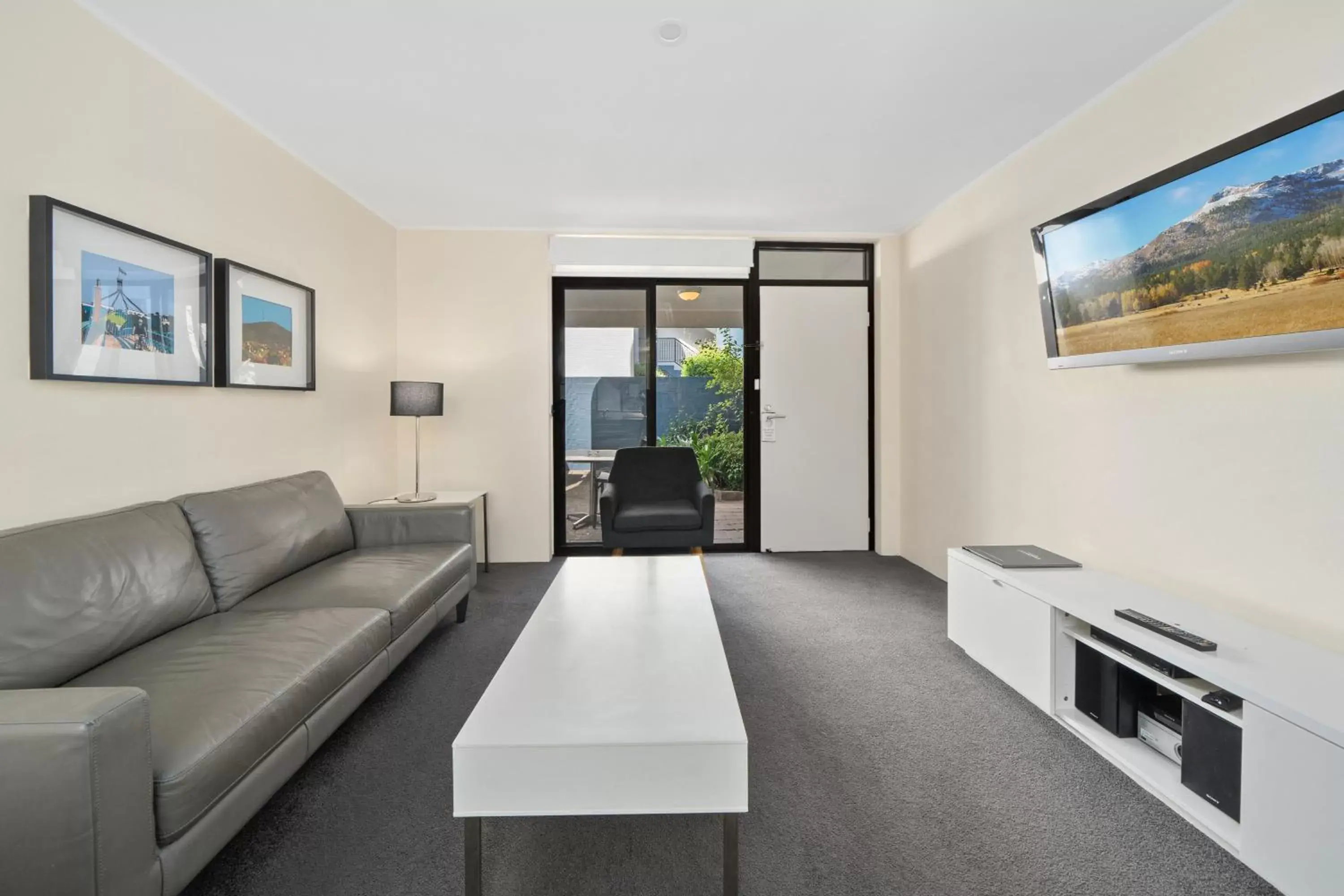 Living room, Seating Area in Manuka Park Serviced Apartments