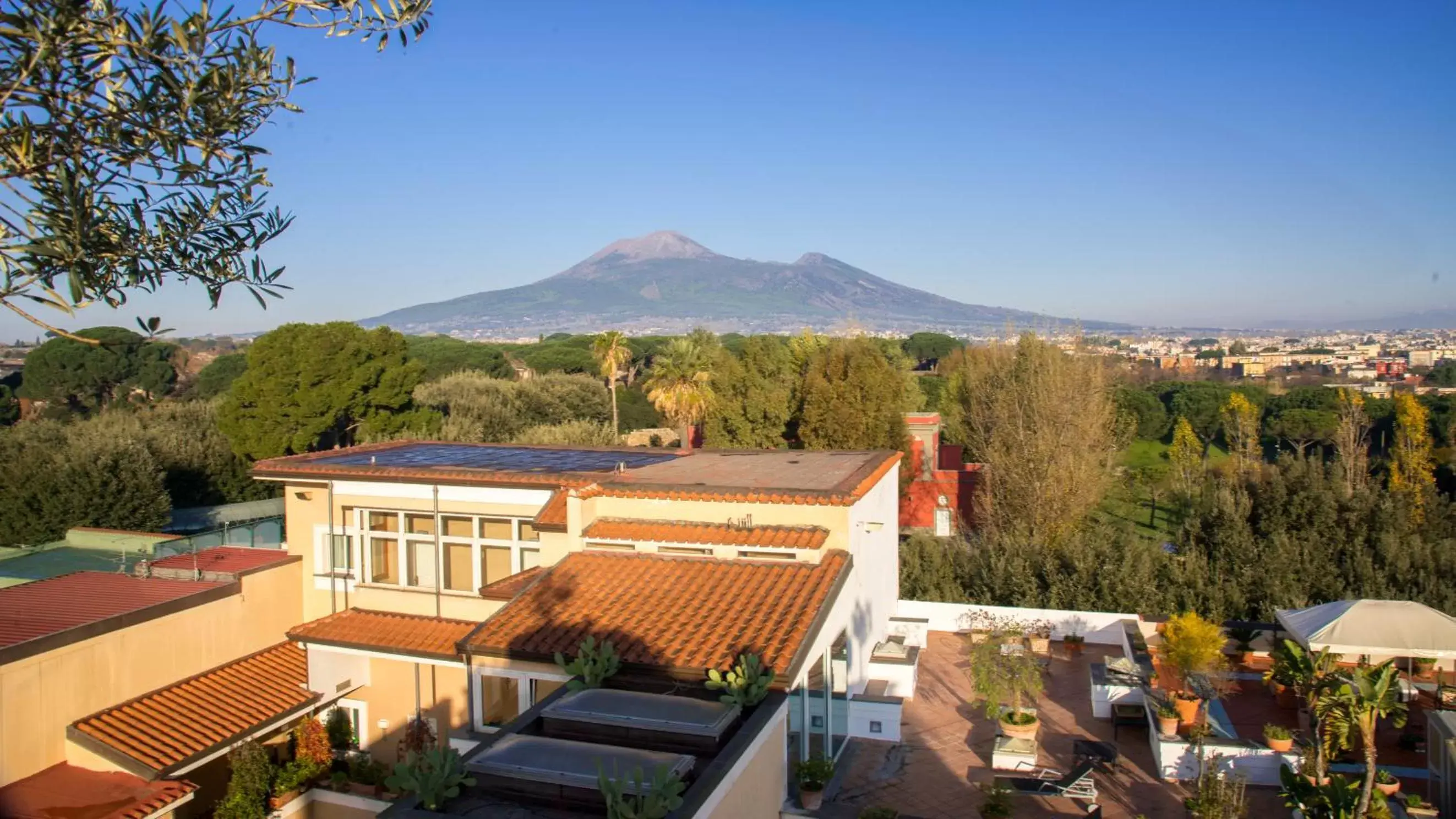 Balcony/Terrace, Mountain View in Hotel Forum