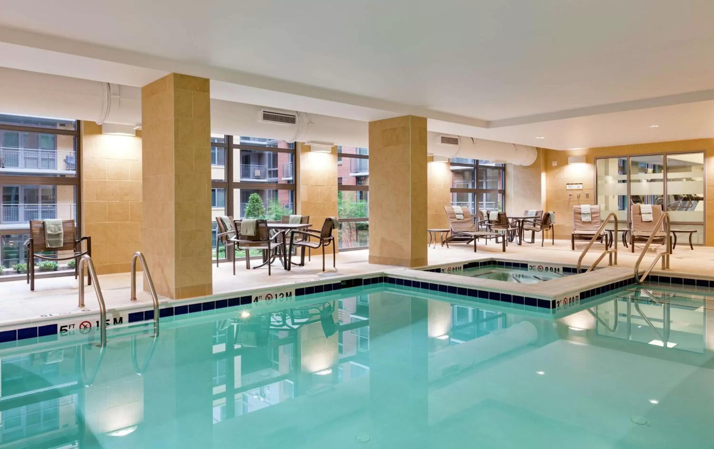 Pool view, Swimming Pool in Hilton Garden Inn Washington D.C./U.S. Capitol
