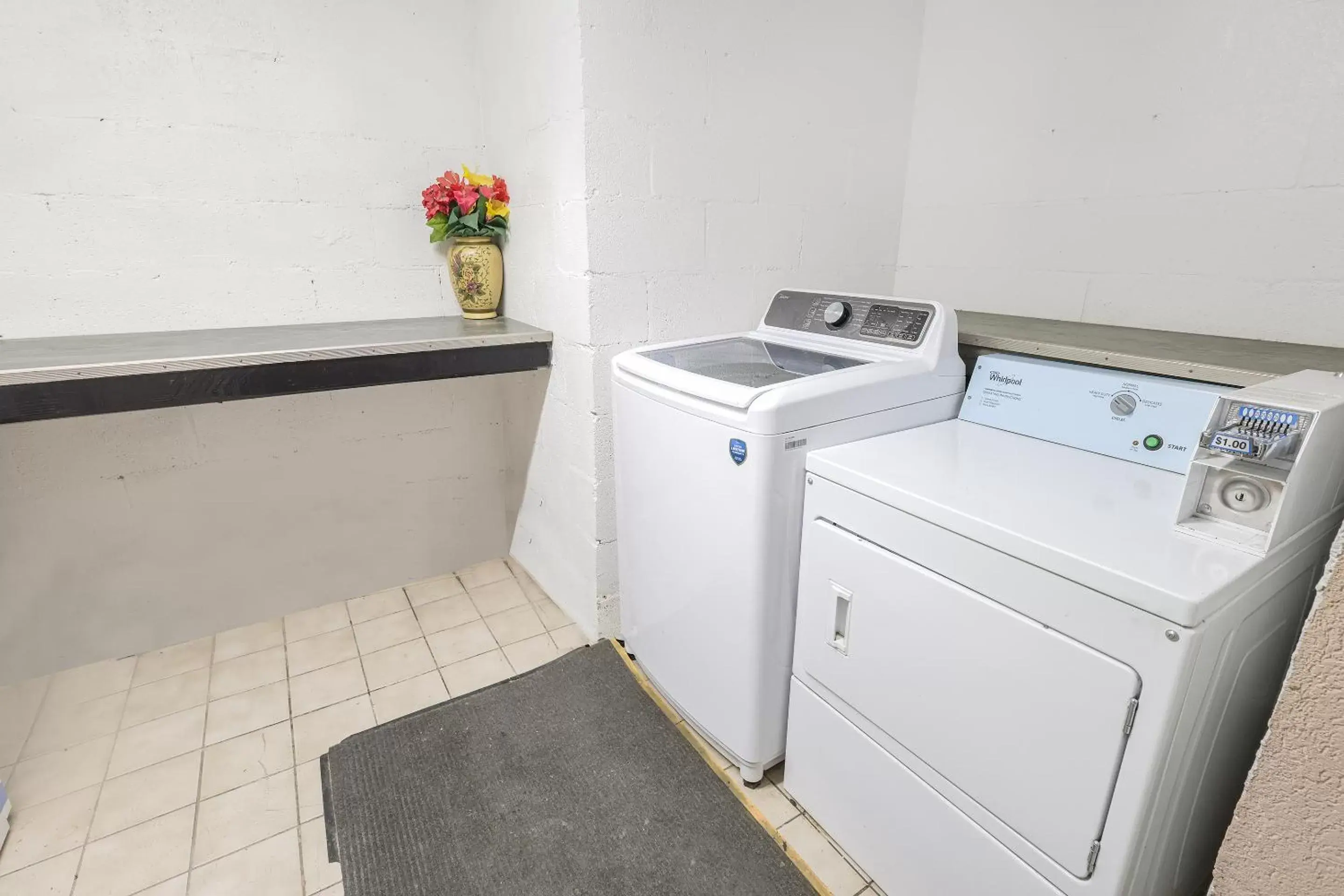 laundry, Kitchen/Kitchenette in OYO Hotel Brownsville TN I-40
