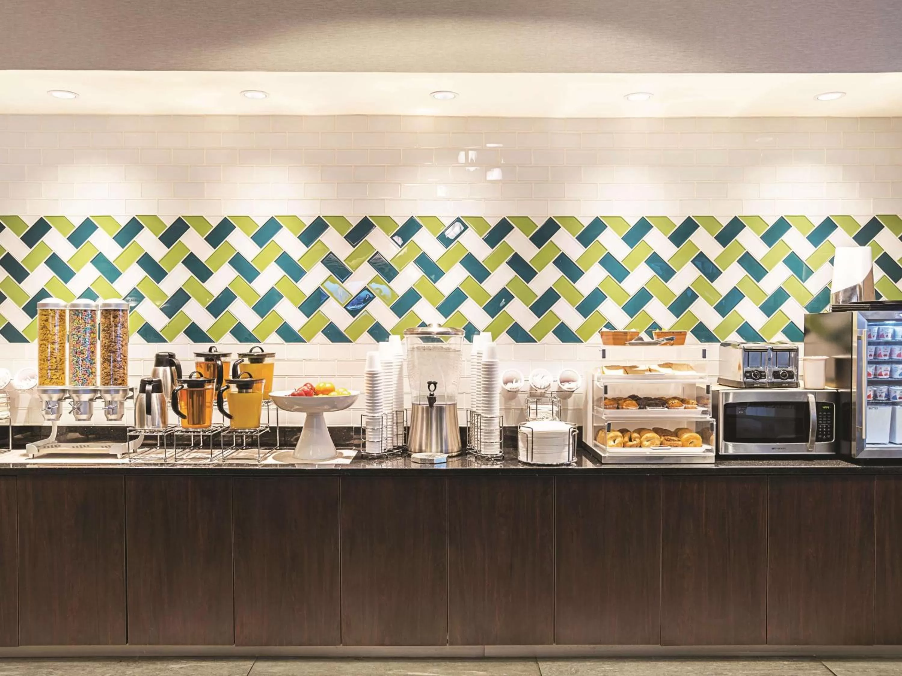 Restaurant/places to eat in La Quinta by Wyndham Phoenix Chandler