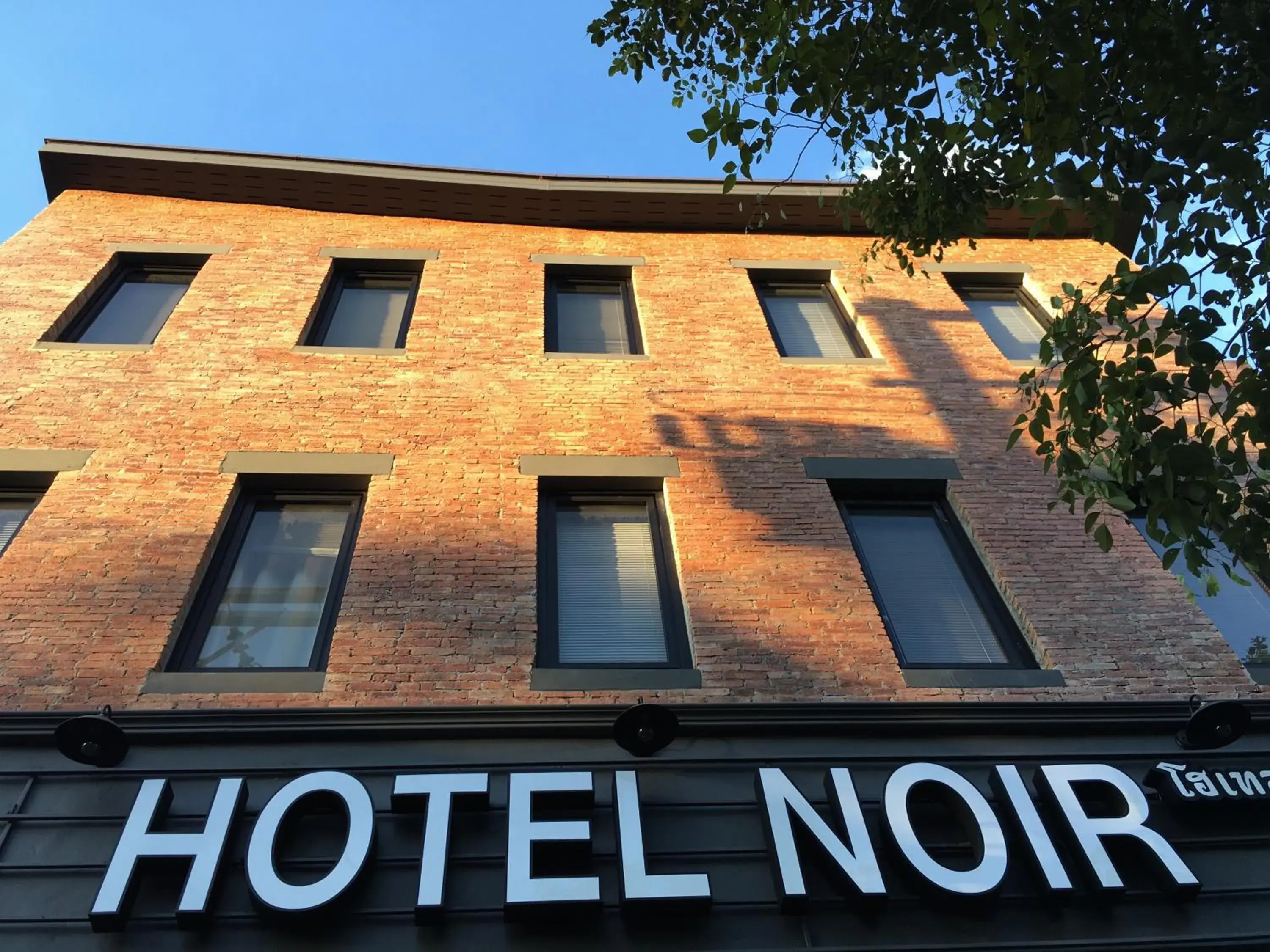 Facade/entrance in Hotel Noir
