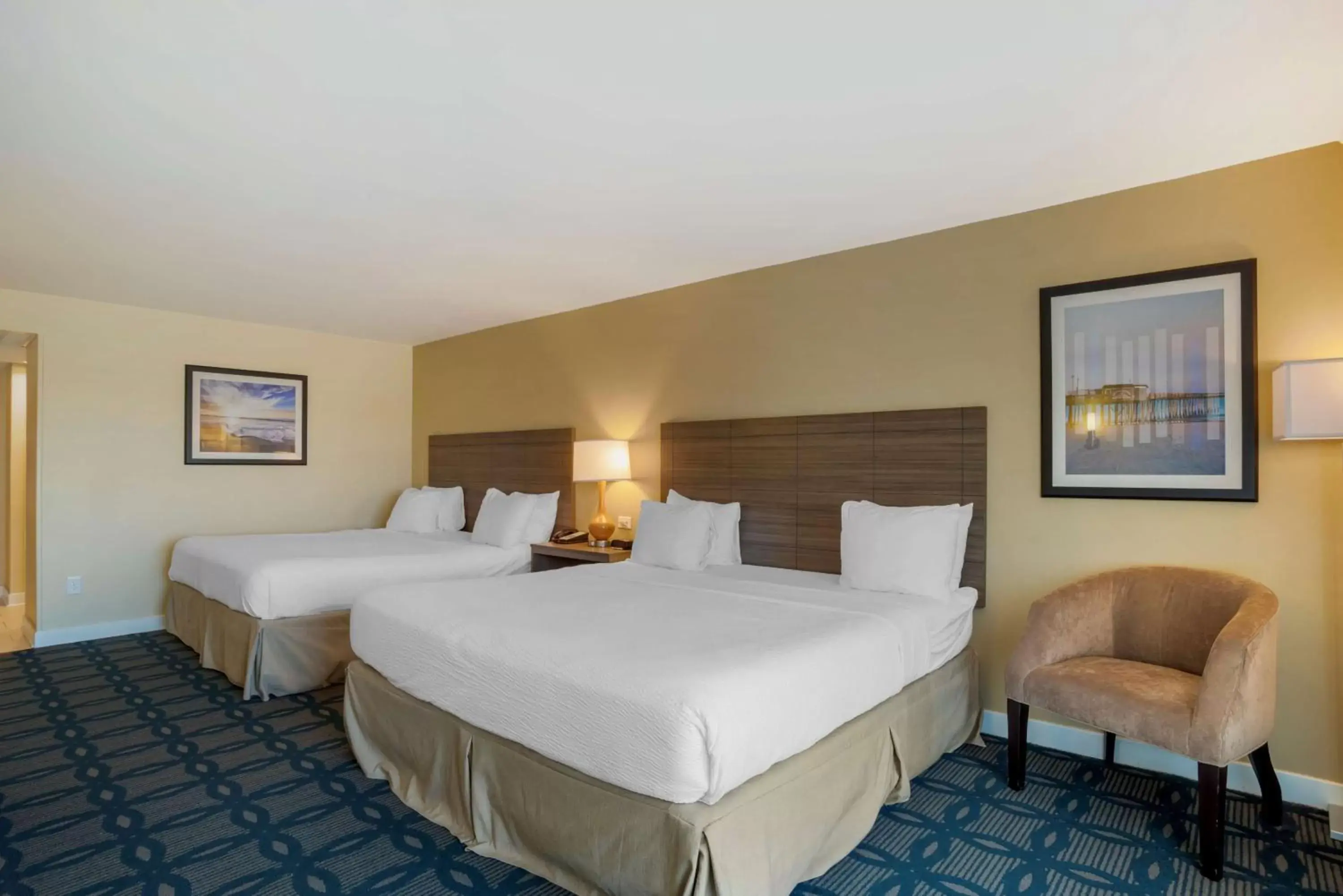 Bedroom, Bed in Best Western Plus Ocean City Bedroom, Bed in Best Western Plus Ocean City