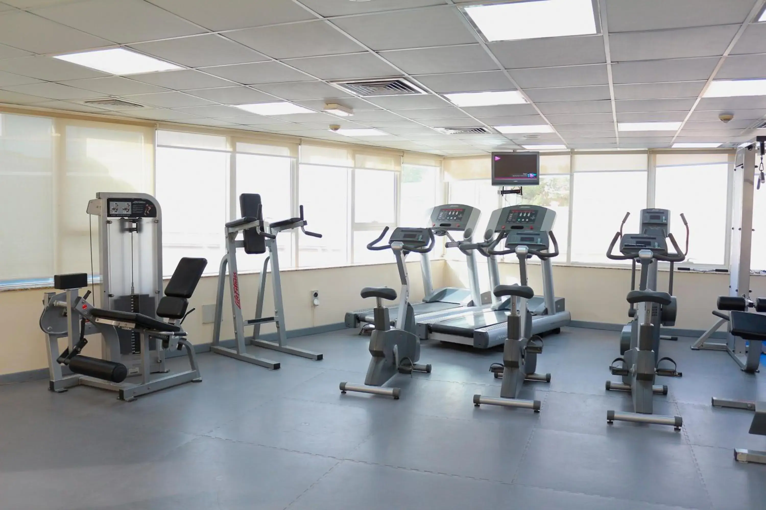 Fitness centre/facilities in Sharjah Premiere Hotel & Resort Fitness centre/facilities in Sharjah Premiere Hotel & Resort