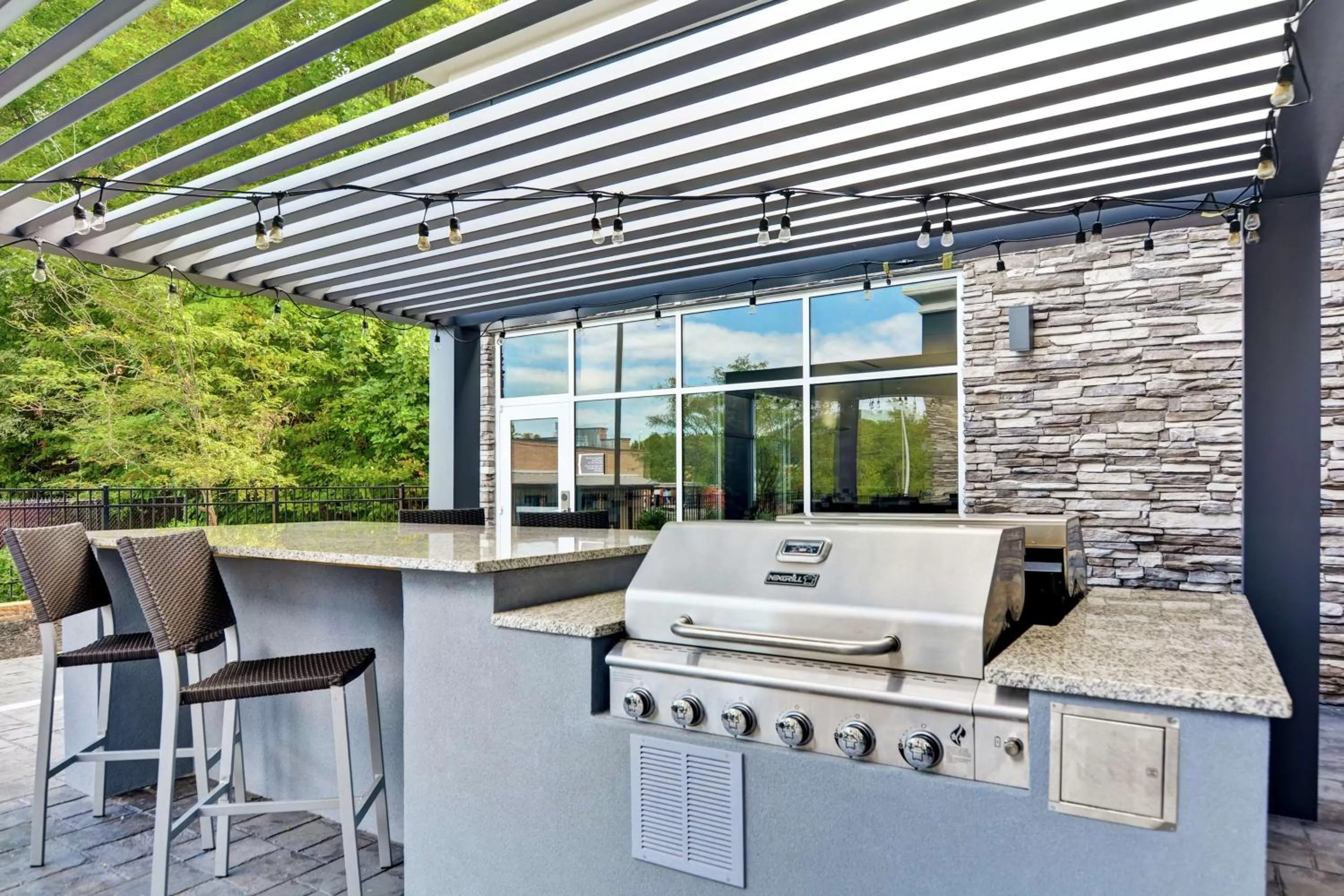 Property building in Homewood Suites By Hilton Lynchburg