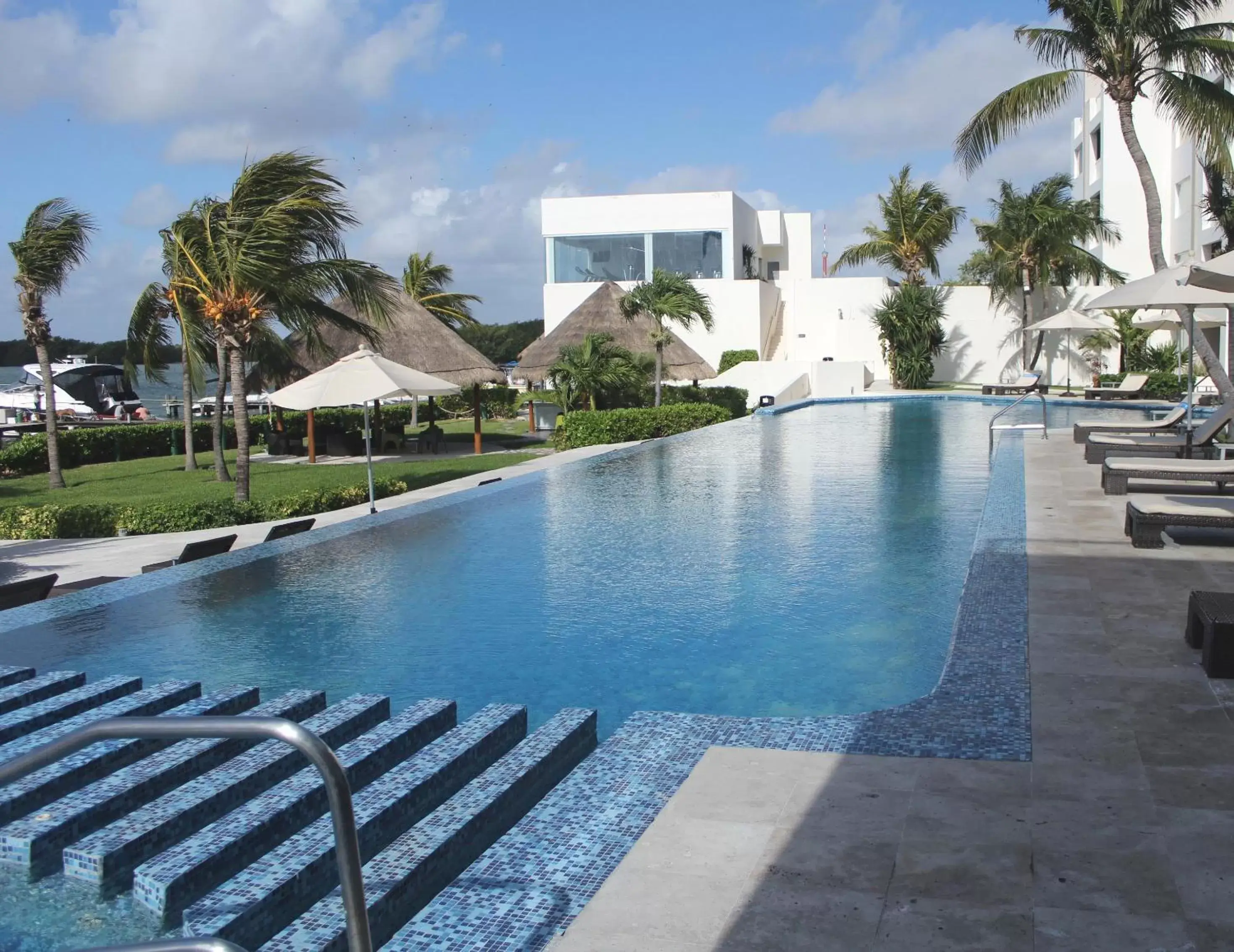 Swimming Pool in Real Inn Cancún